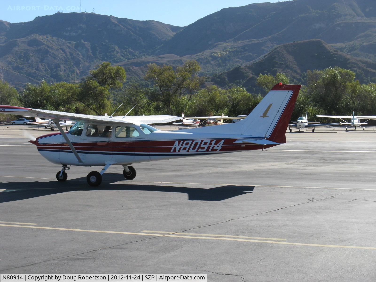 N80914, 1976 Cessna 172M C/N 17266799, 1976 Cessna 172M, Lycoming O-320-E2D 150 Hp, taxi