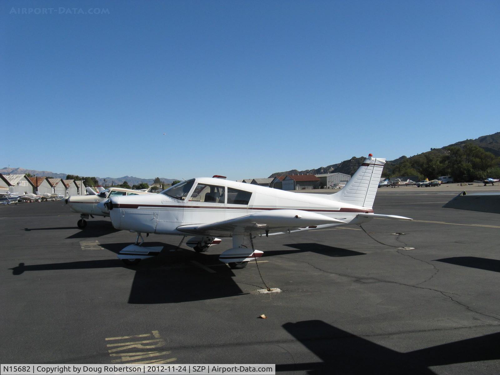 N15682, 1972 Piper PA-28-140 Cherokee C/N 28-7325135, 1972 Piper PA-28-140 CHEROKEE, Lycoming O-320-E2A 150 Hp