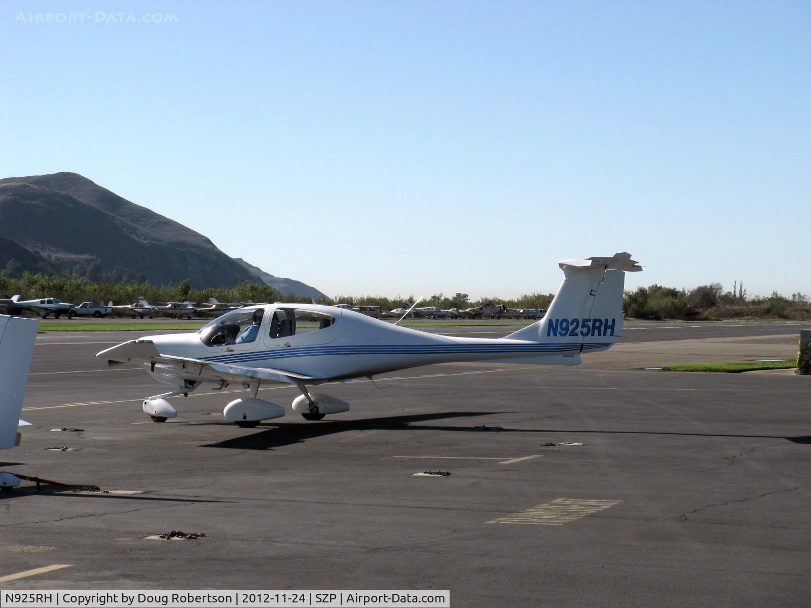 N925RH, 2002 Diamond DA-40 Diamond Star C/N 40.212, 2002 Diamond DA40 DIAMOND STAR, Lycoming IO-360-M1A+ 180 Hp, 4-place, T tail, engine start