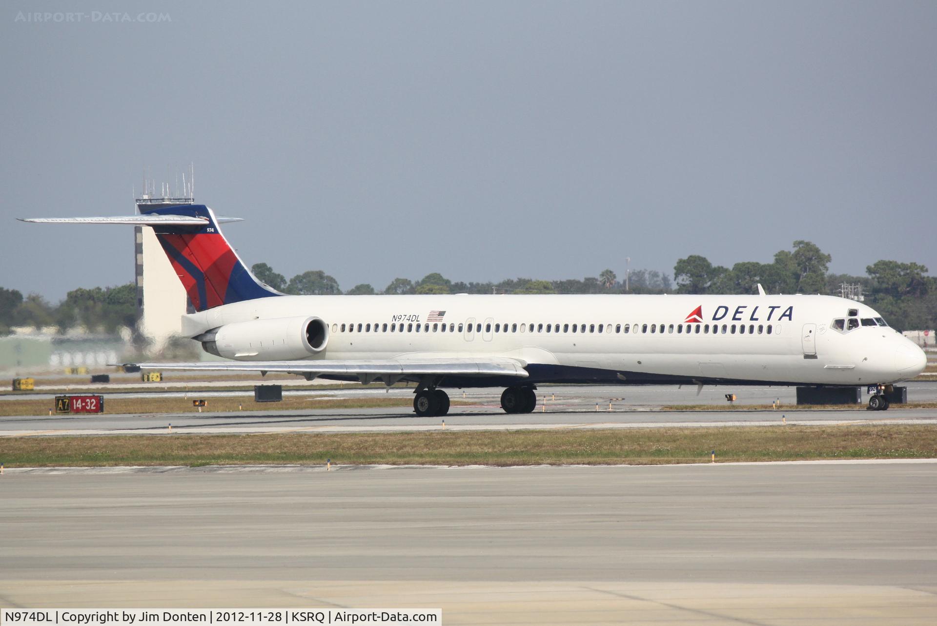 N974DL, 1991 McDonnell Douglas MD-88 C/N 53242, Delta Flight 2298 (N974DL) taxis at Sarasota-Bradenton International Airport