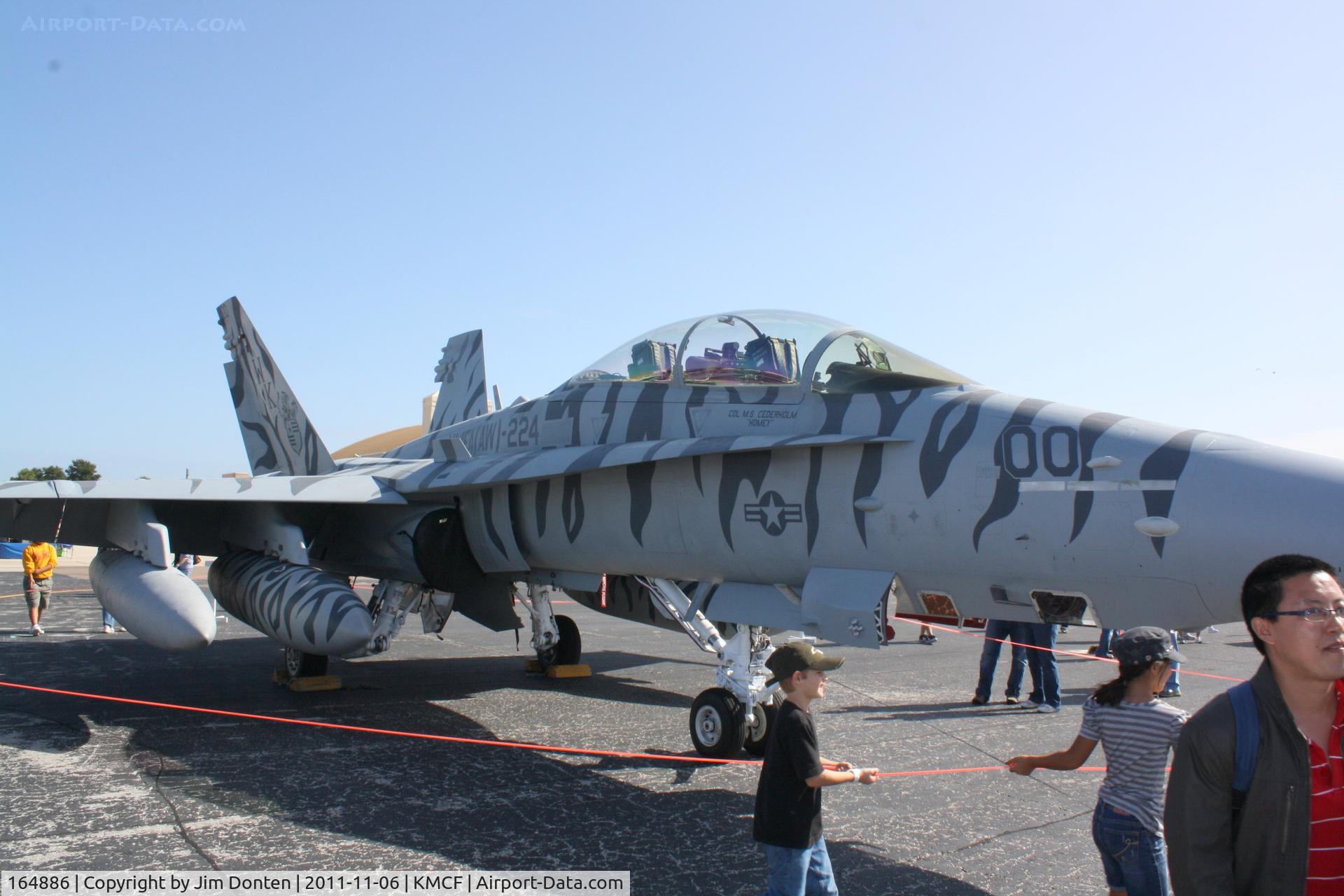 164886, McDonnell Douglas F/A-18D Hornet C/N 1218/D124, F-18 Hornet on display at MacDill Air Fest