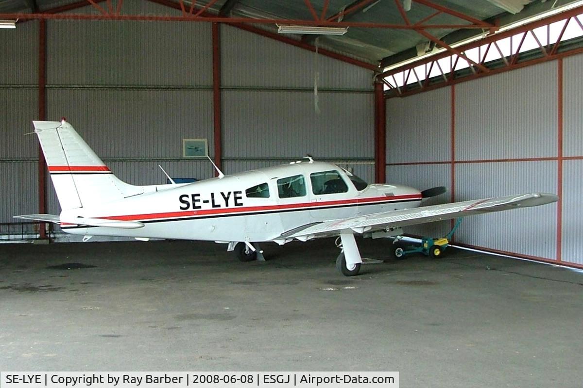 SE-LYE, Piper PA-28R-201T Cherokee Arrow III C/N 28R-7803013, Piper PA-28 R-201T Turbo Arrow III [28R-780313] Jonkoping~SE 08/06/2008