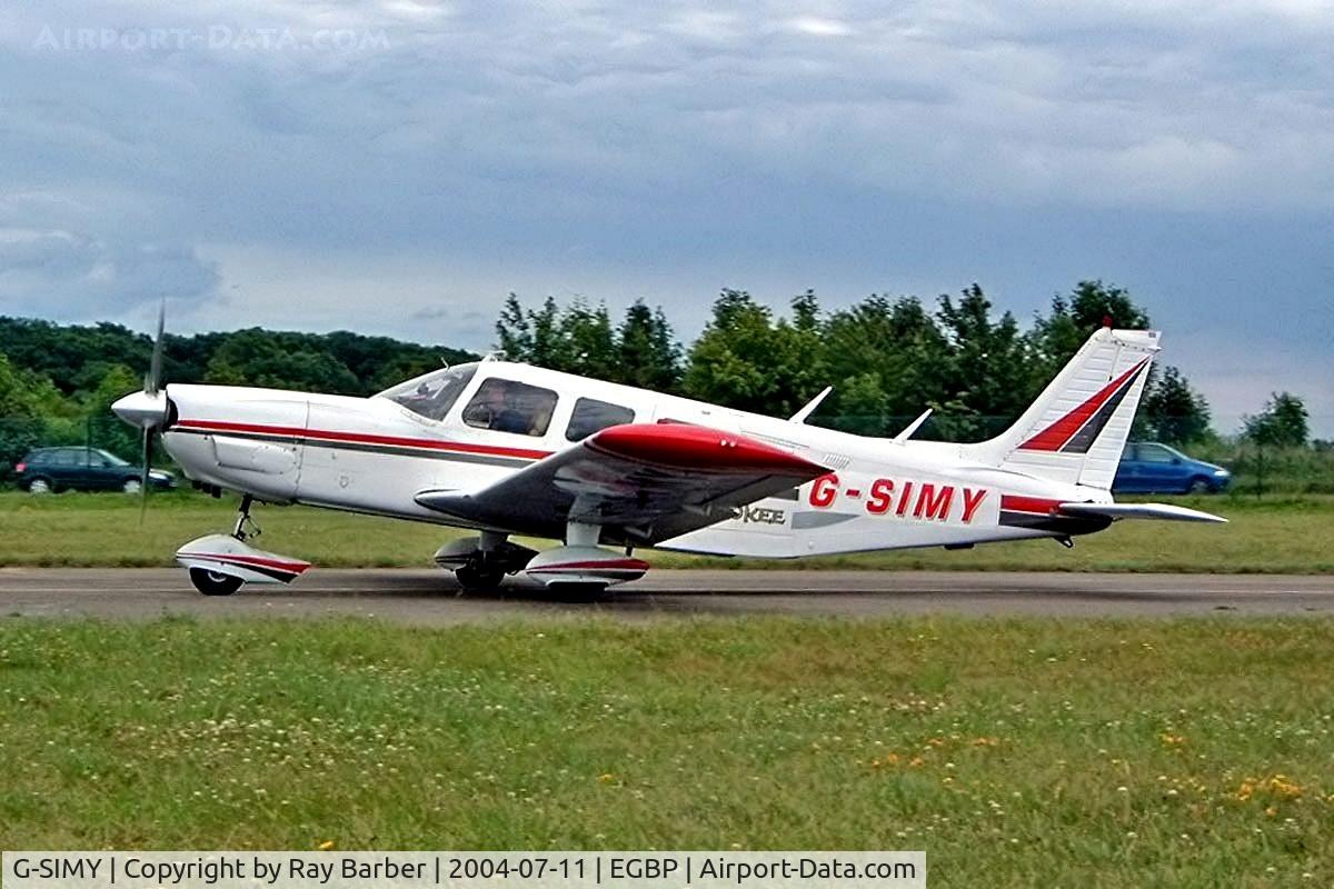 G-SIMY, 1976 Piper PA-32-300 Cherokee Six Cherokee Six C/N 32-7640082, Piper PA-32-300 Cherokee Six [32-7640082] Kemble~G 11/07/2004
