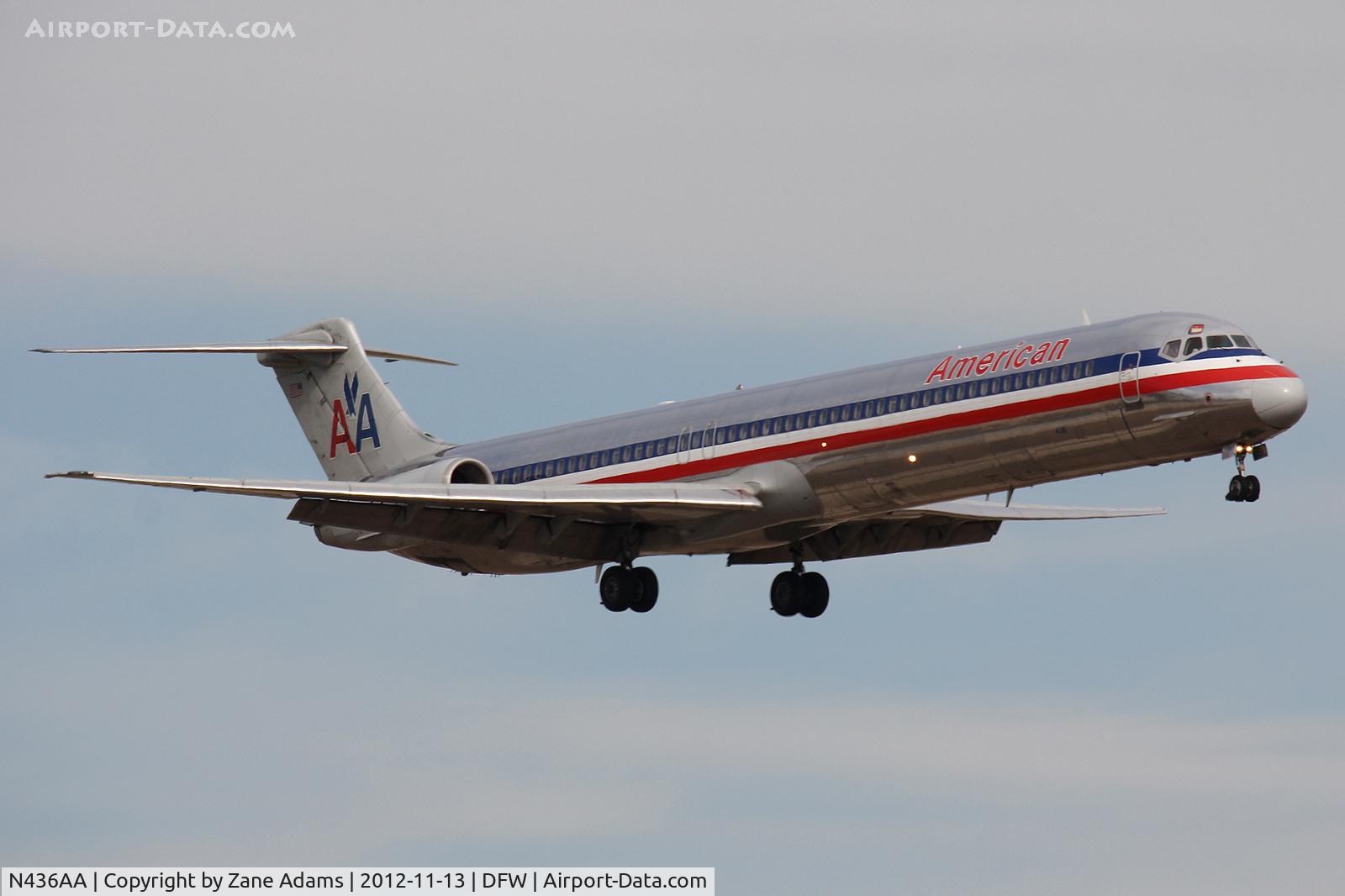 N436AA, 1987 McDonnell Douglas MD-83 (DC-9-83) C/N 49454, American Airlines landing at DFW Airport