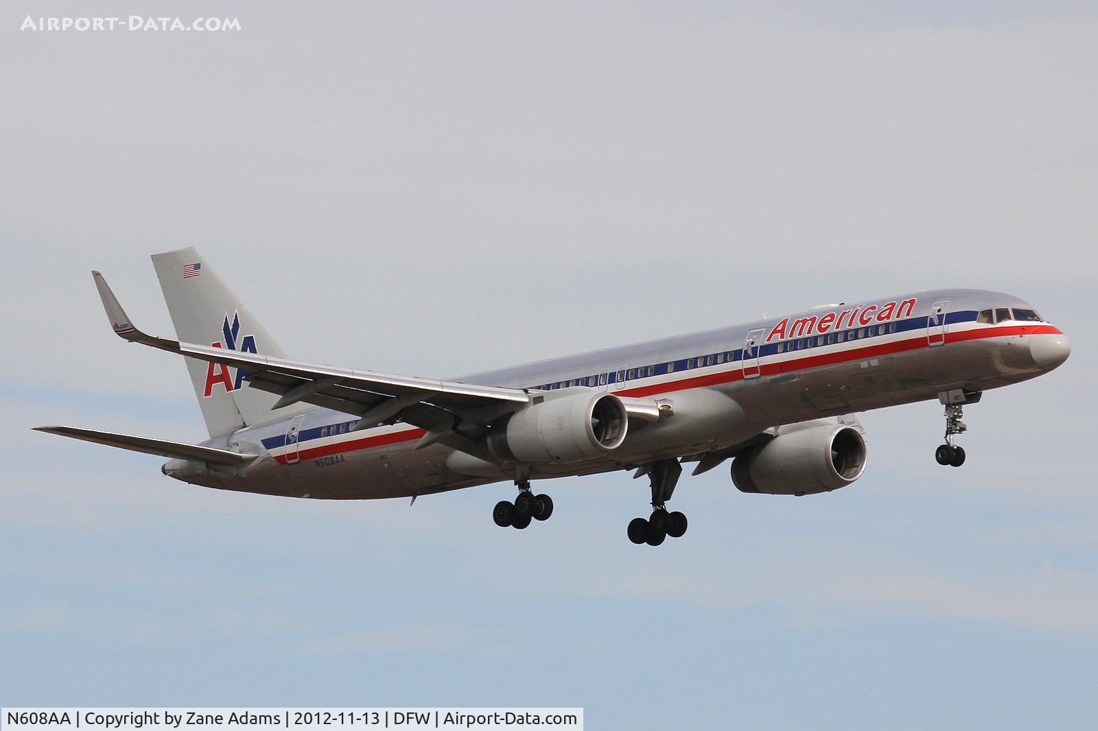 N608AA, 1996 Boeing 757-223 C/N 27446, American Airlines landing at DFW Airport