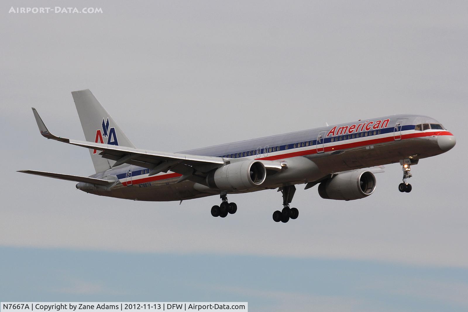 N7667A, 1992 Boeing 757-223 C/N 25301, American Airlines landing at DFW Airport