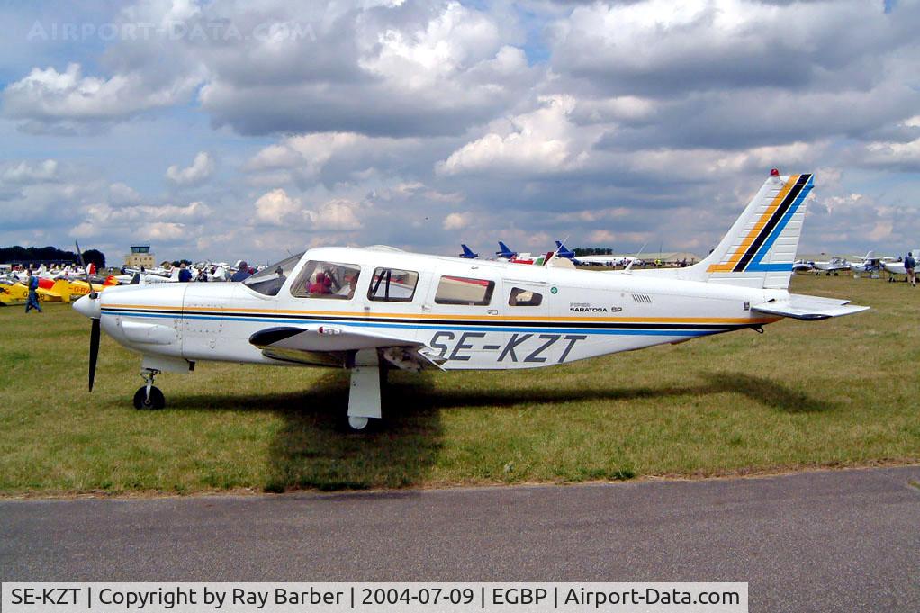 SE-KZT, 1981 Piper PA-32R-301 Saratoga SP C/N 32R-8213012, Piper PA-32R-301 Saratoga SP [32R-8213012] Kemble~G 09/07/2004