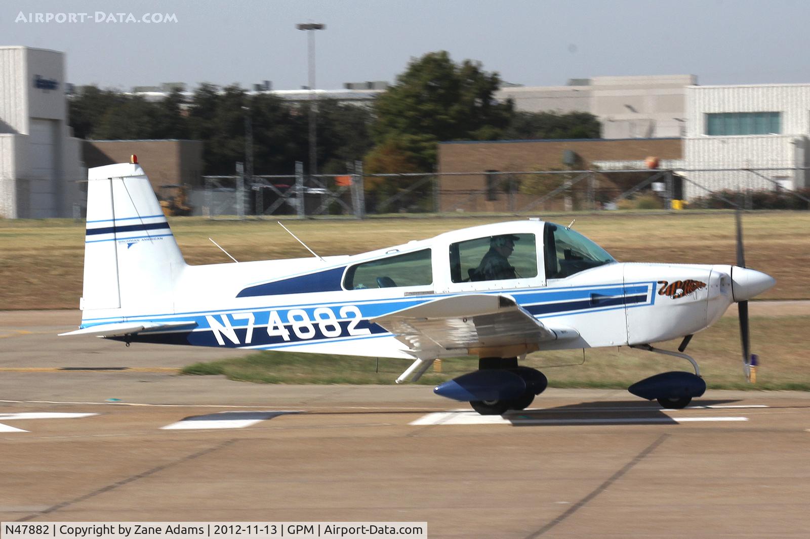 N47882, 1977 Piper PA-28-161 C/N 28-7816152, At Grand Prairie Municipal Airport.