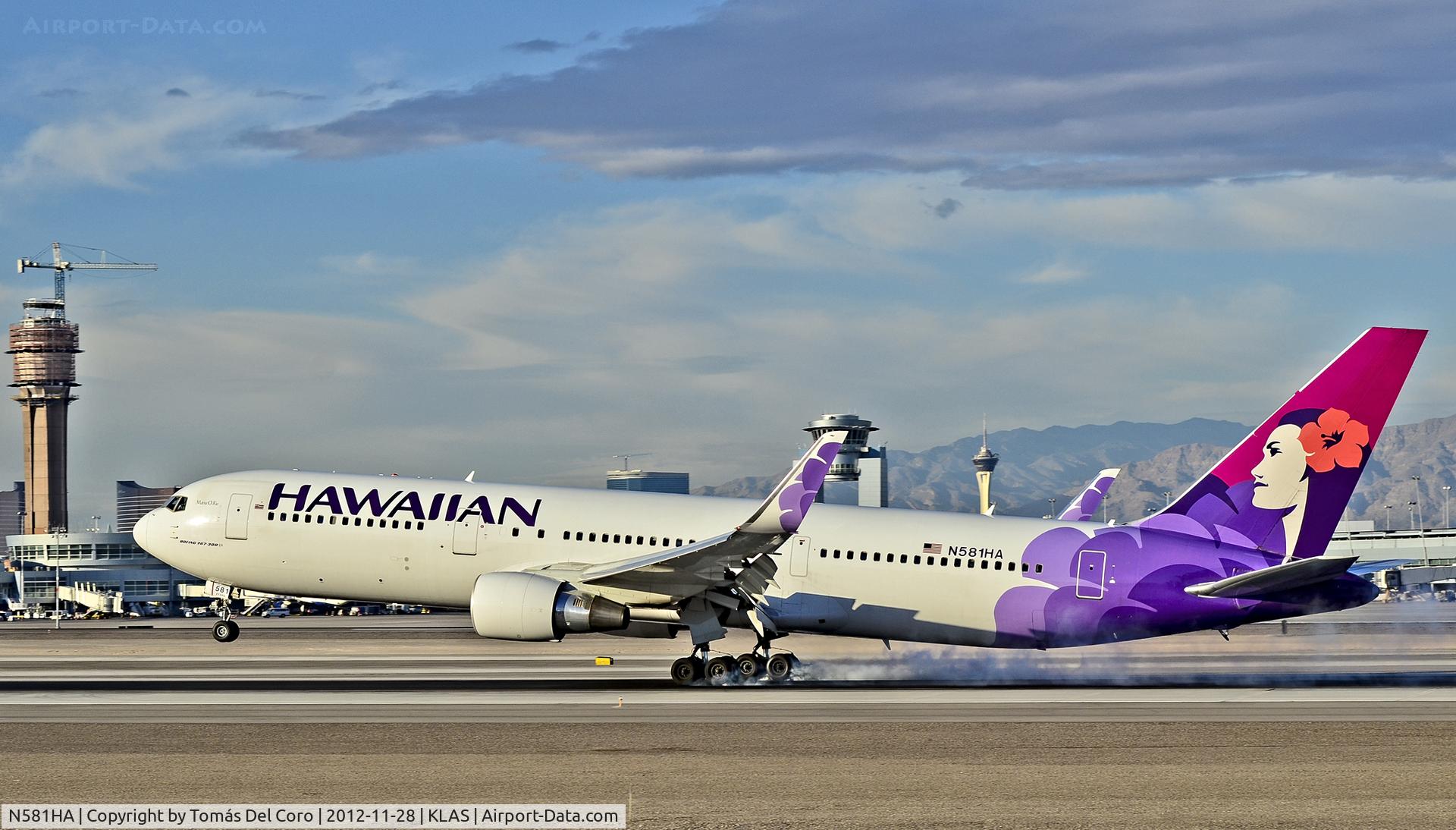 N581HA, 2001 Boeing 767-33A C/N 28141, N581HA Hawaiian Air Boeing 767-33A/ER (cn 28141/853) 