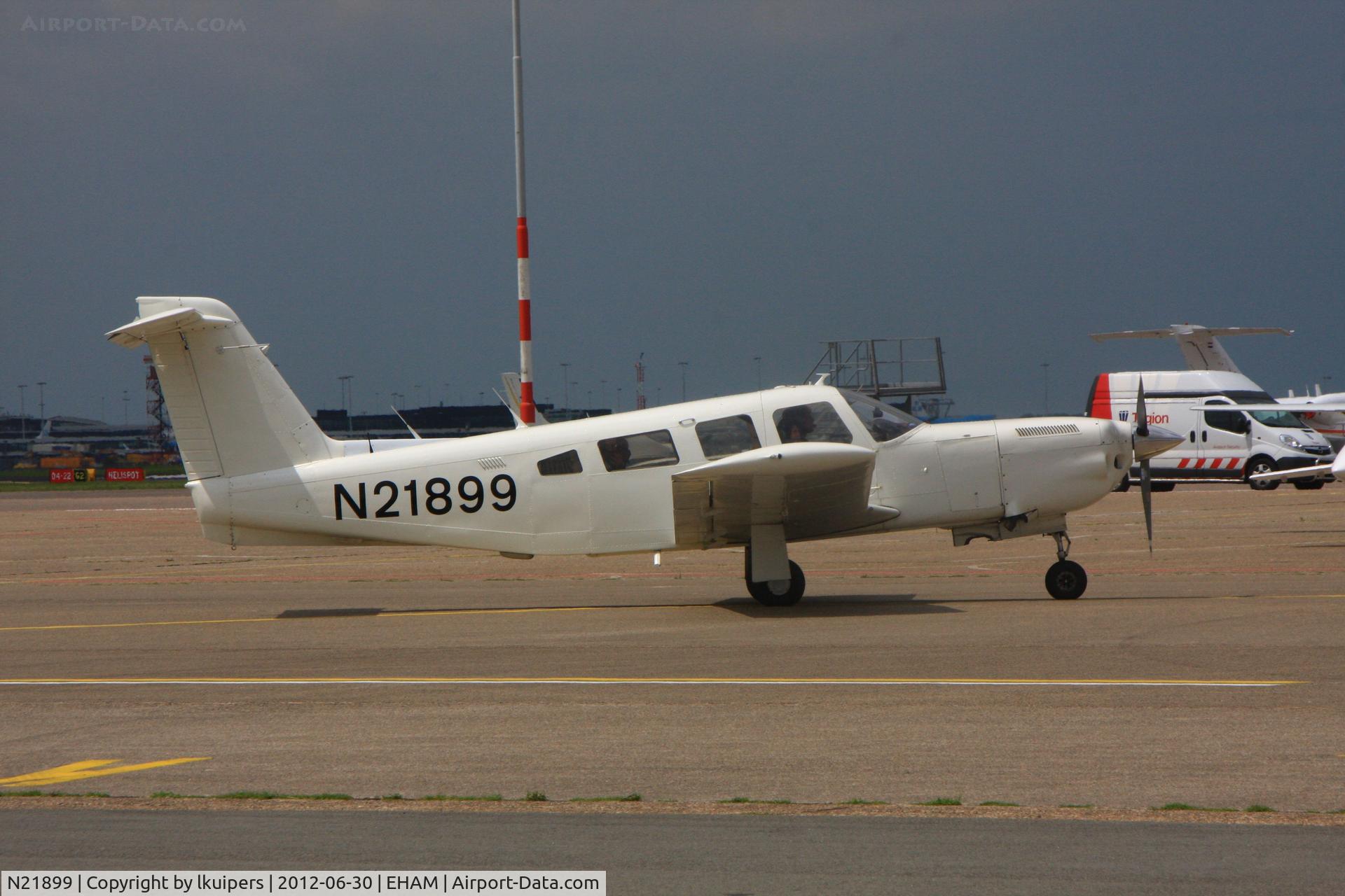 N21899, 1978 Piper PA-32RT-300T Turbo Lance II C/N 32R-7887239, At Schiphol Oost