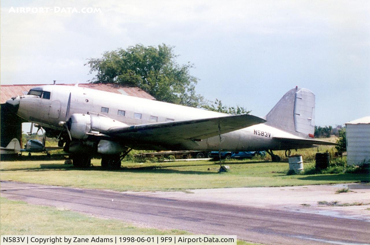 N583V, 1942 Douglas DC3C-S1C3G (C-47A-5-DK) C/N 12369, This aircraft has sat here for at least 20 years. For years it was ran every Sunday but never moved.