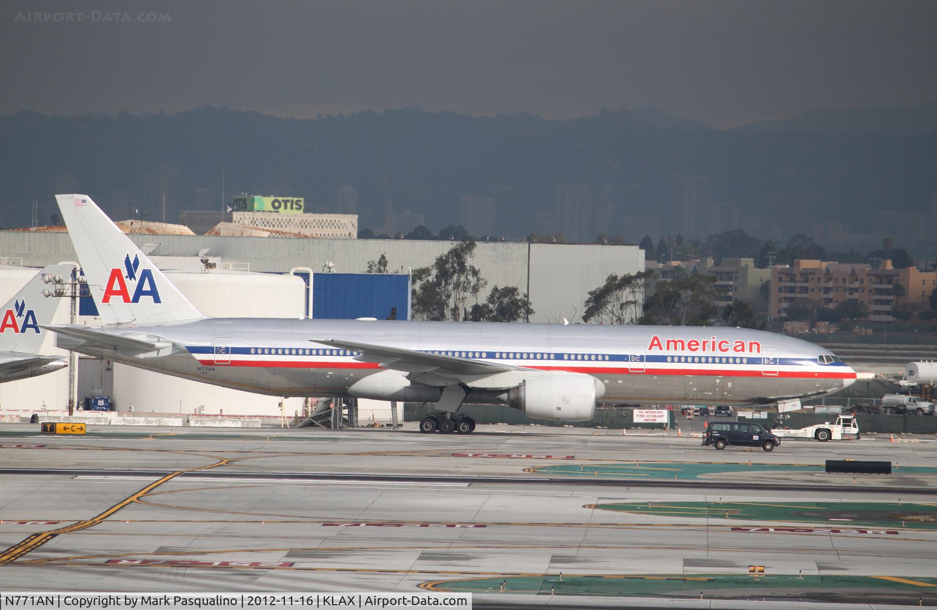 N771AN, 1999 Boeing 777-223 C/N 29579, Boeing 777-200