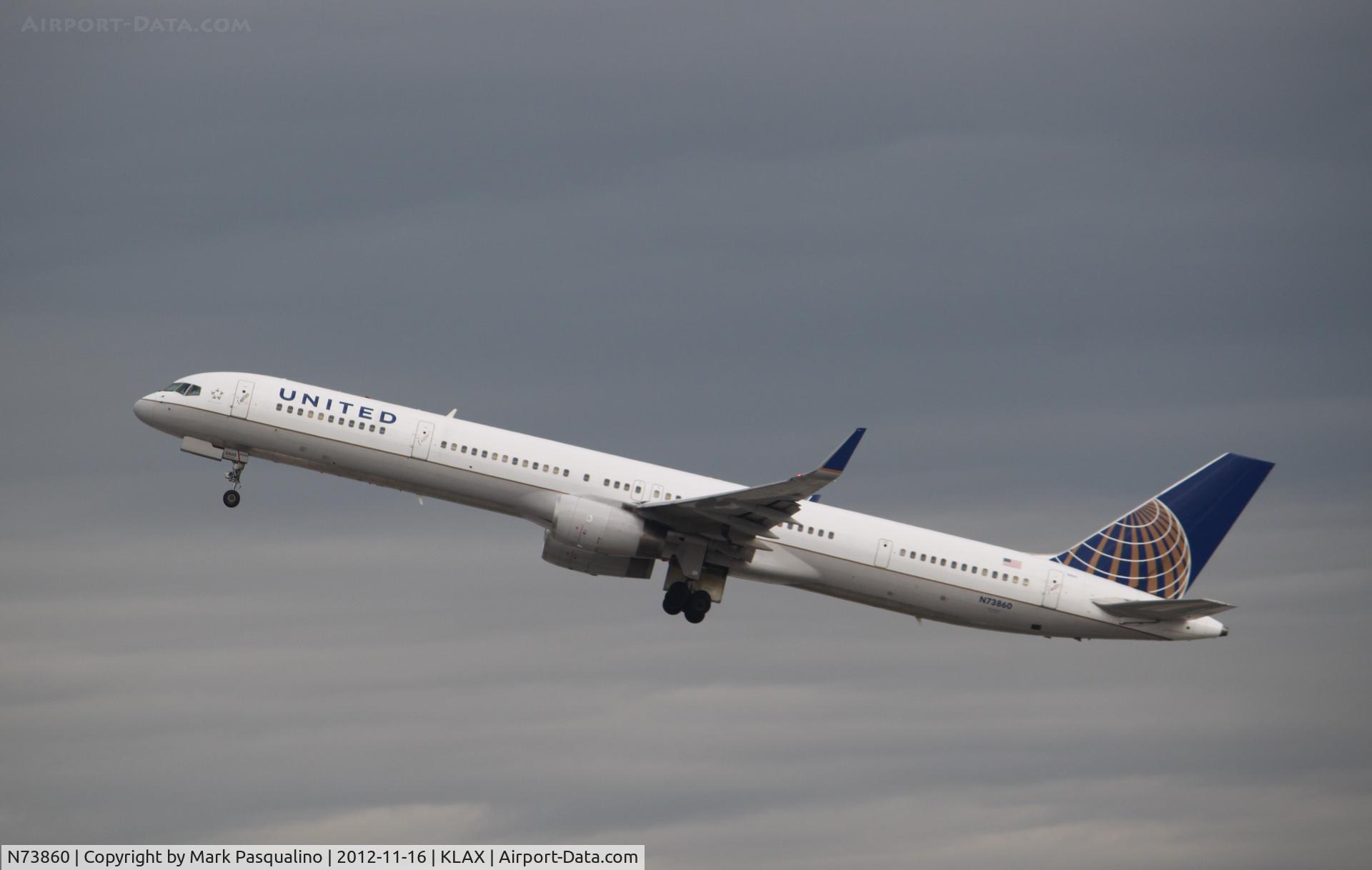 N73860, 2001 Boeing 757-33N C/N 32584, Boeing 757-300