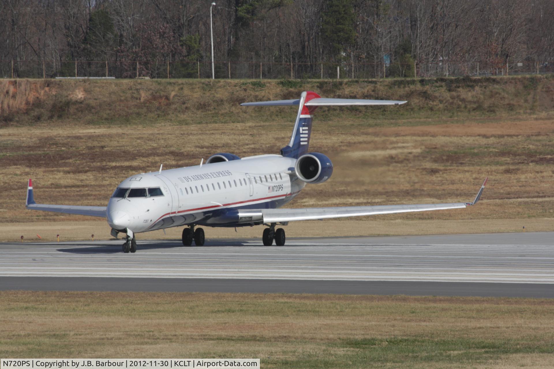 N720PS, 2004 Bombardier CRJ-700 (CL-600-2C10) Regional Jet C/N 10178, Charlotte, NC