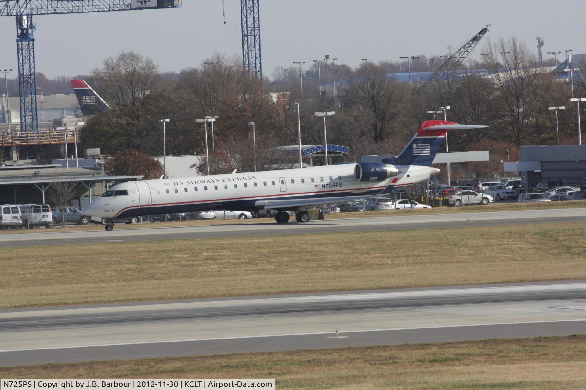 N725PS, 2005 Bombardier CRJ-701 (CL-600-2C10) Regional Jet C/N 10186, Charlotte, NC