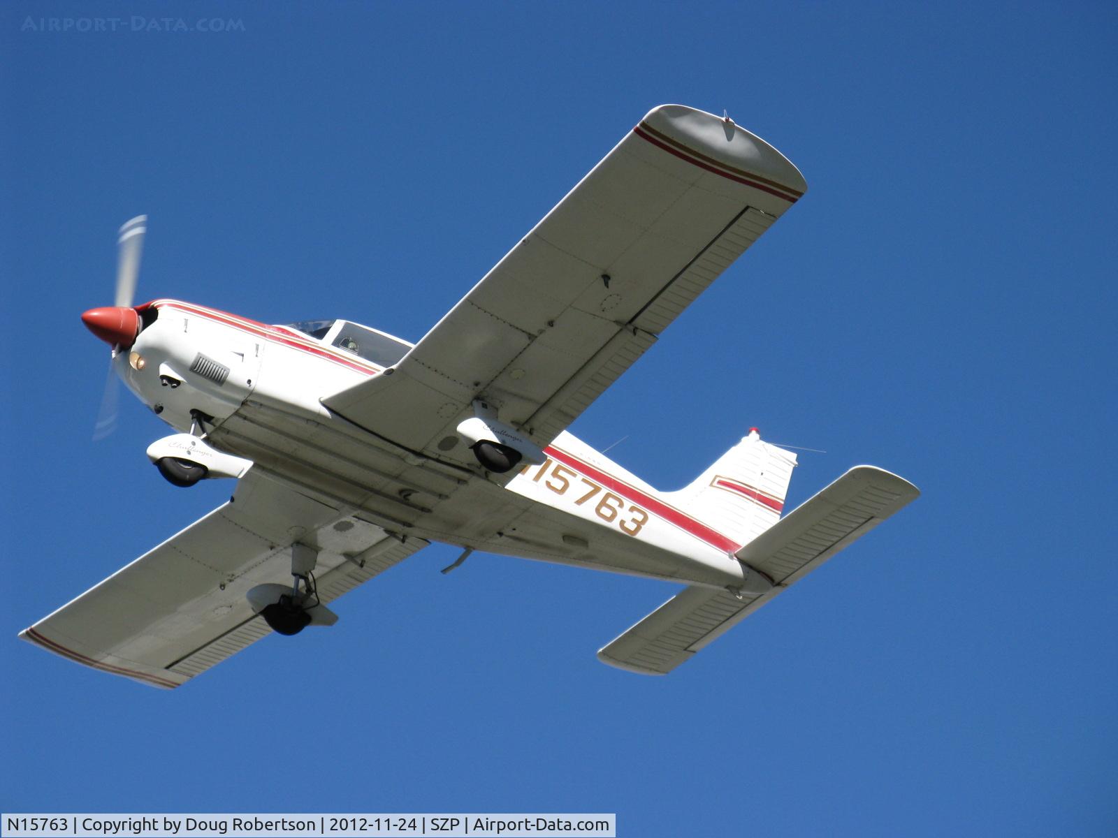 N15763, 1972 Piper PA-28-180 Cherokee C/N 28-7305141, 1972 Piper PA-28-180 CHEROKEE, Lycoming O&VO-360 180 Hp, takeoff climb Rwy 22