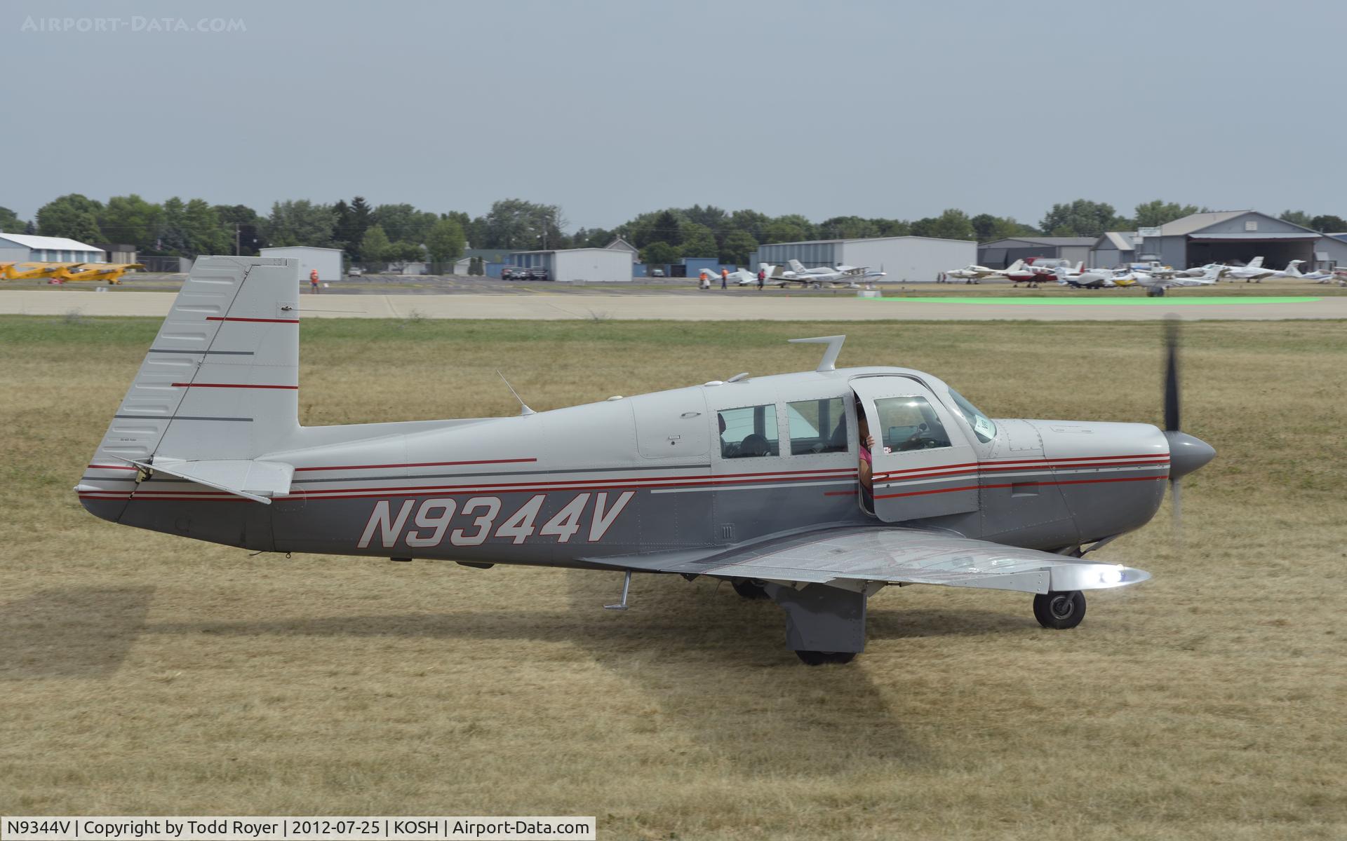 N9344V, 1970 Mooney M20F Executive C/N 700052, Airventure 2012