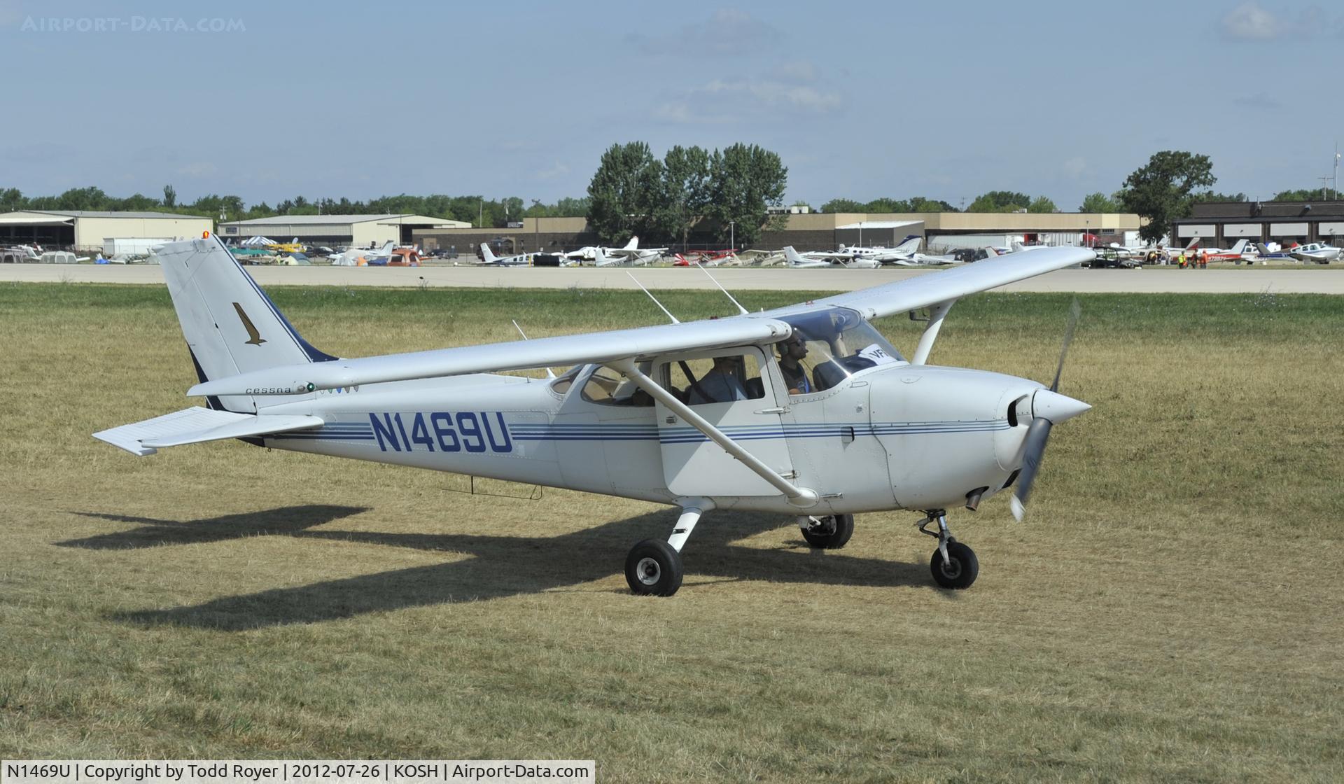 N1469U, 1976 Cessna 172M C/N 17267136, Airventure 2012
