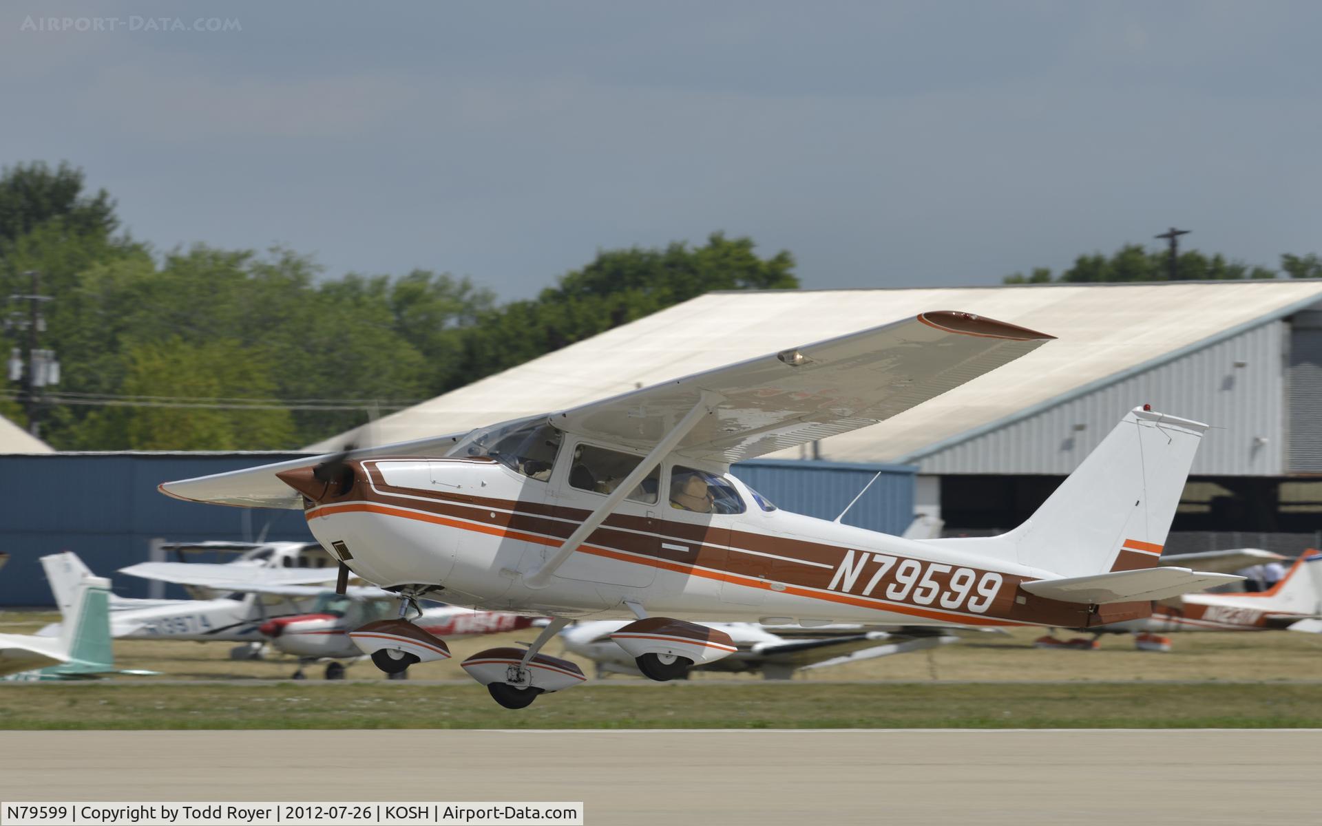 N79599, 1969 Cessna 172K Skyhawk C/N 17258206, Airventure 2012