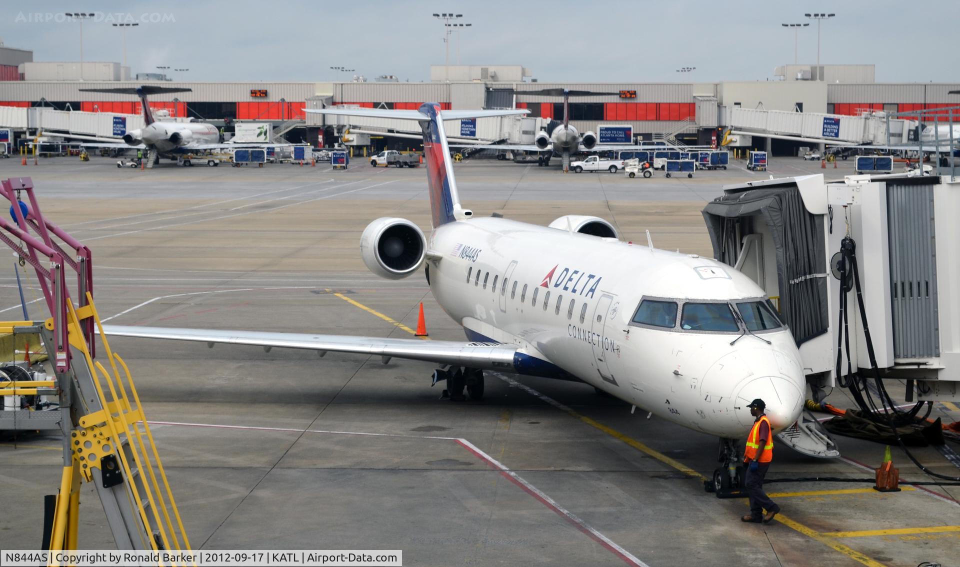 N844AS, 1999 Bombardier CRJ-200ER (CL-600-2B19) C/N 7317, Atlanta