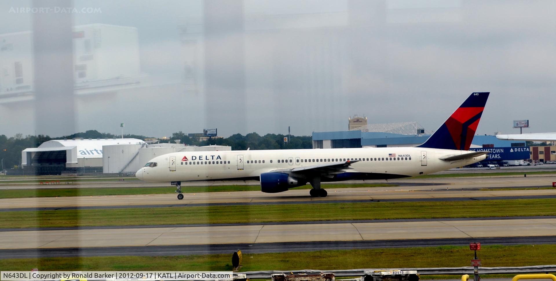 N643DL, 1989 Boeing 757-232 C/N 23997, Taxi ATL