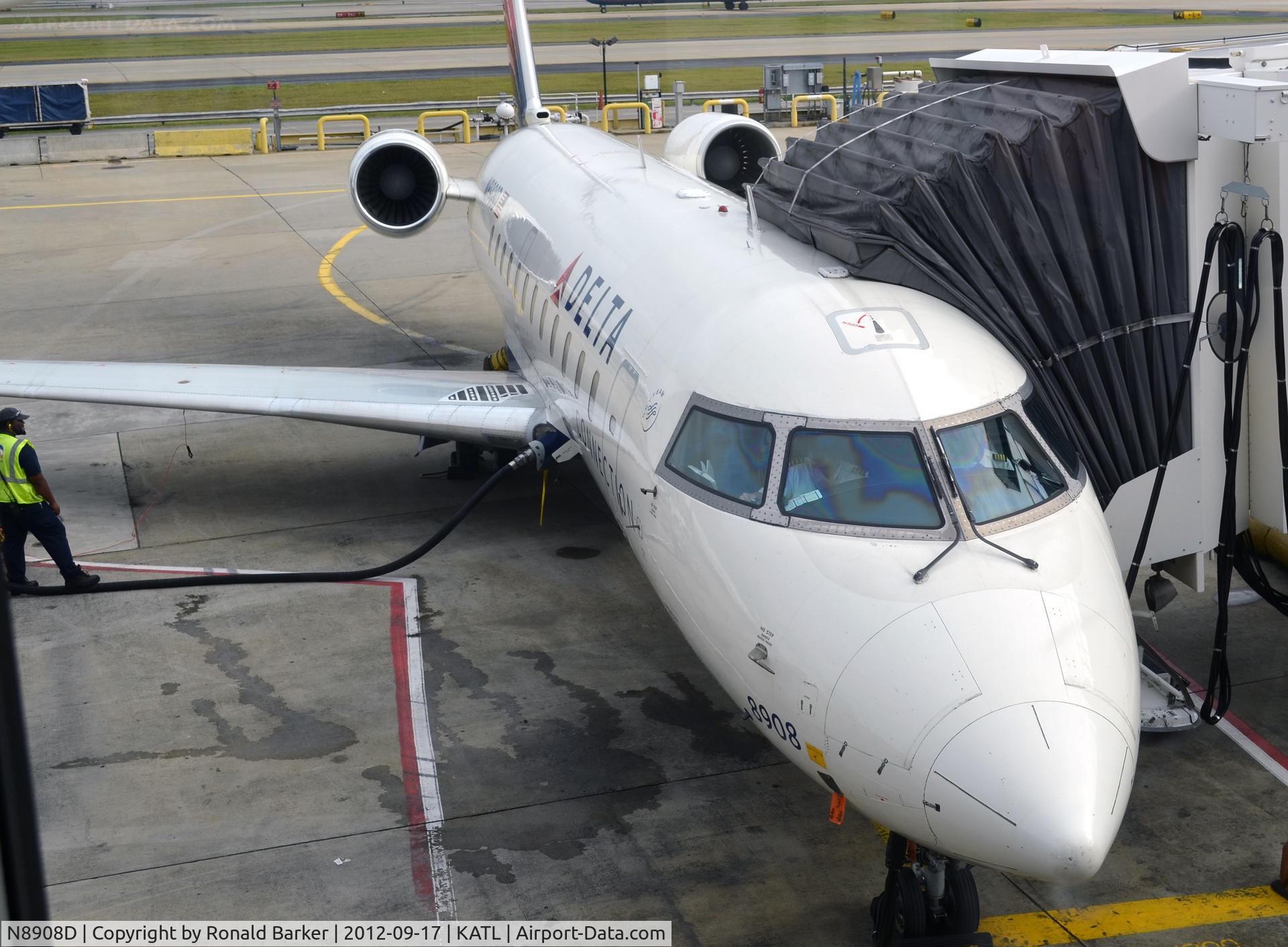 N8908D, 2004 Bombardier CRJ-200 (CL-600-2B19) C/N 7908, Atlanta