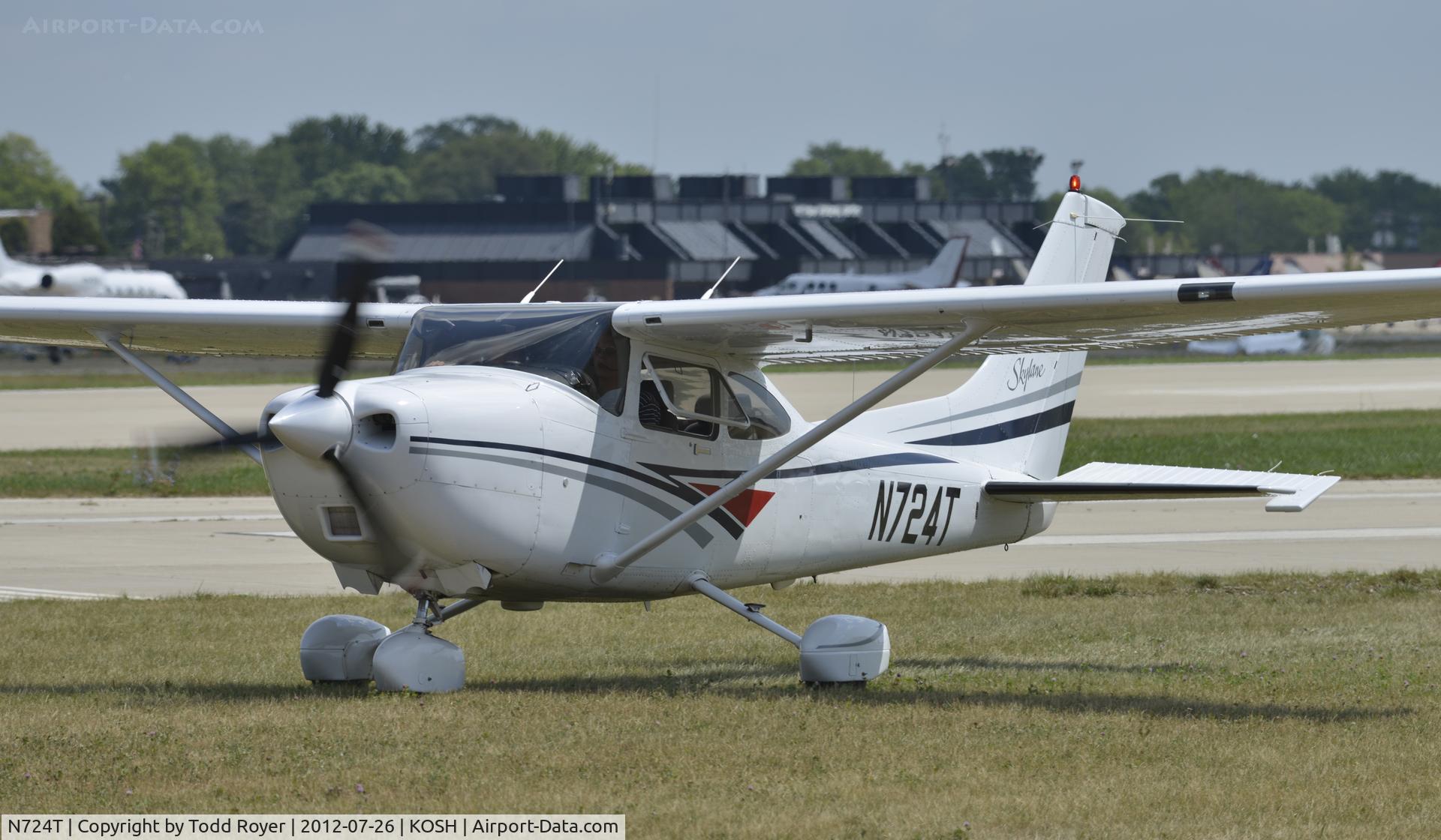 N724T, 1998 Cessna 182S Skylane C/N 18280250, Airventure 2012
