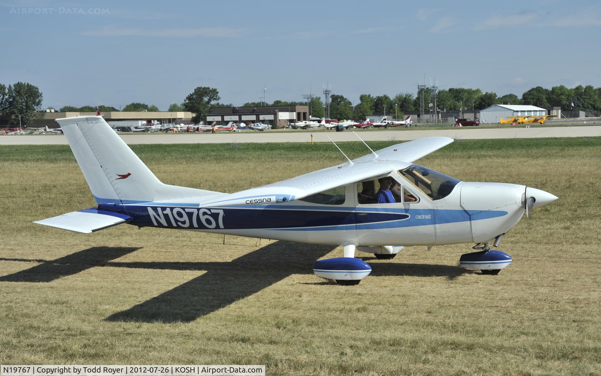N19767, 1976 Cessna 177B Cardinal C/N 17702593, Airventure 2012