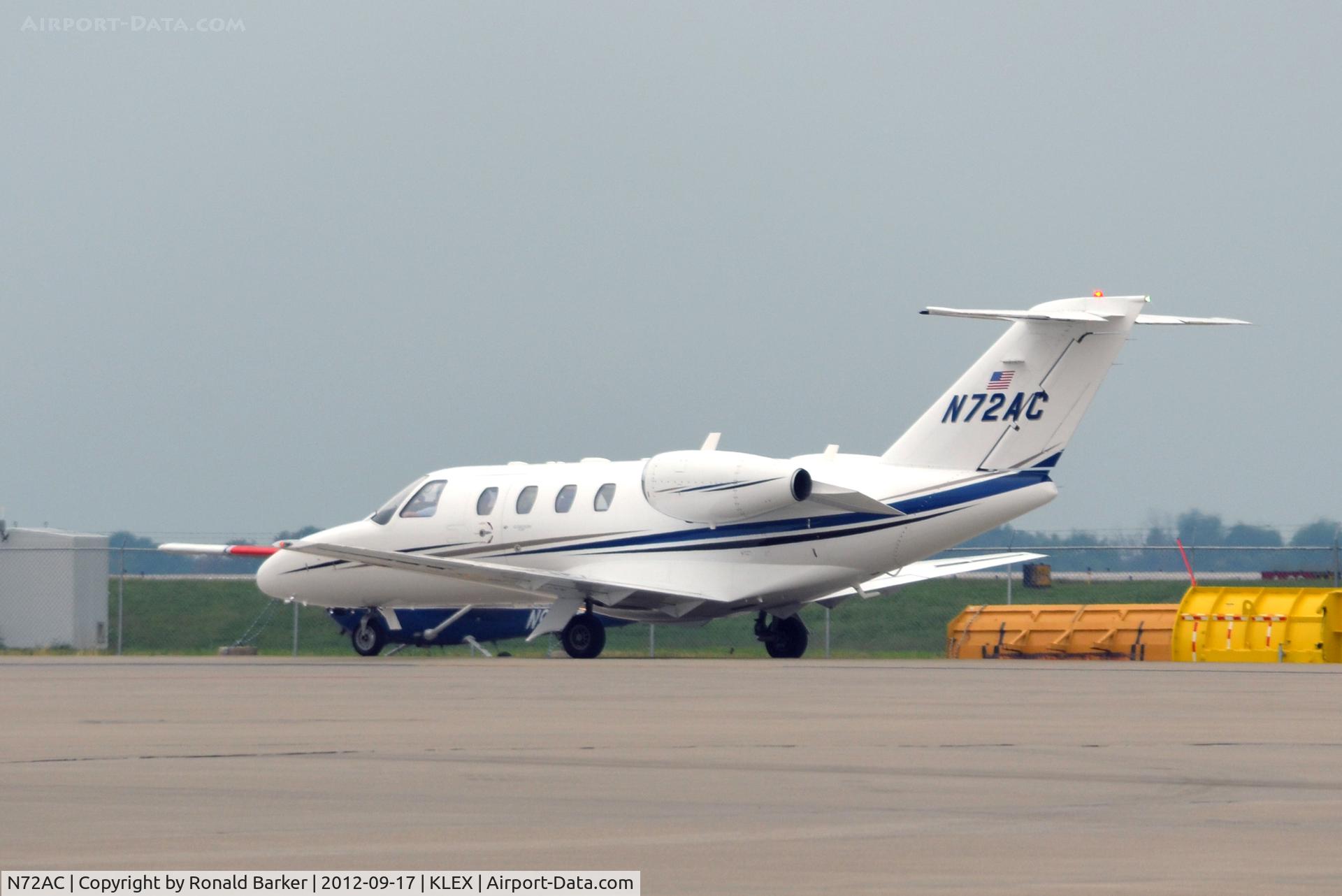 N72AC, 2007 Cessna 525 CitationJet CJ1+ C/N 525-0643, Taxi LEX