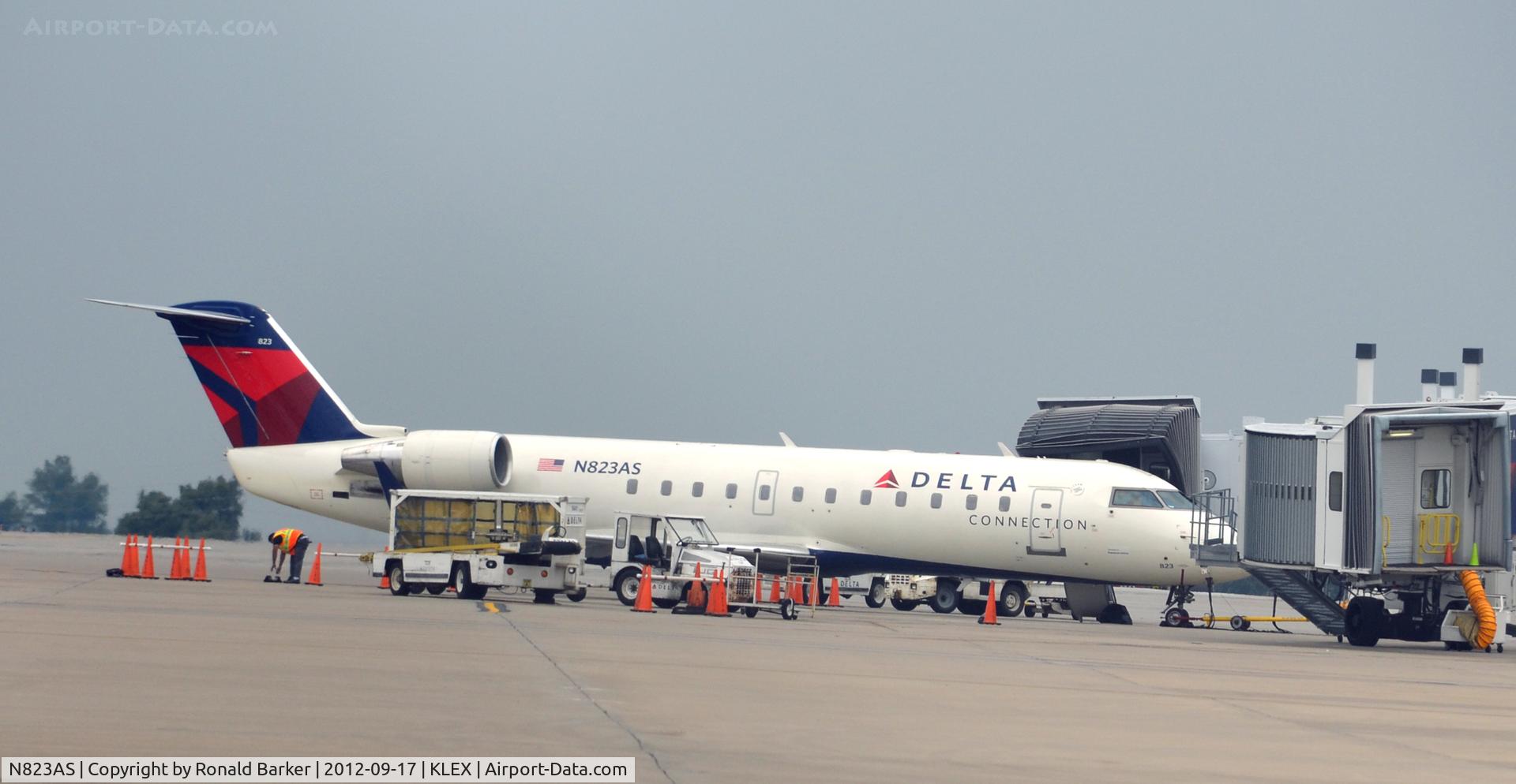 N823AS, 1997 Canadair CRJ-200ER (CL-600-2B19) C/N 7196, Lexington