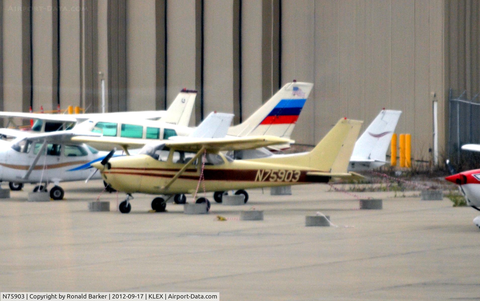 N75903, 1976 Cessna 172N C/N 17268027, Lexington