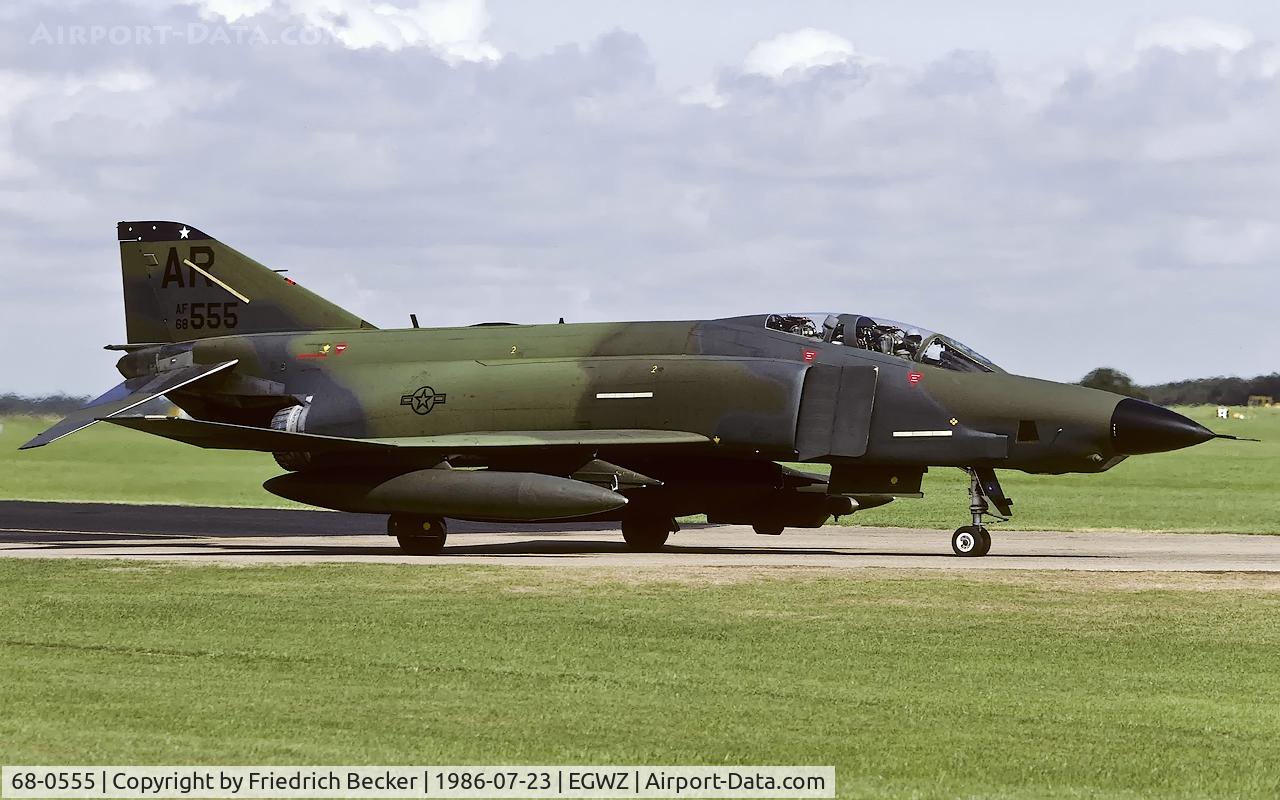 68-0555, 1968 McDonnell Douglas RF-4C Phantom II C/N 3380, taxying to the active at RAF Alconbury