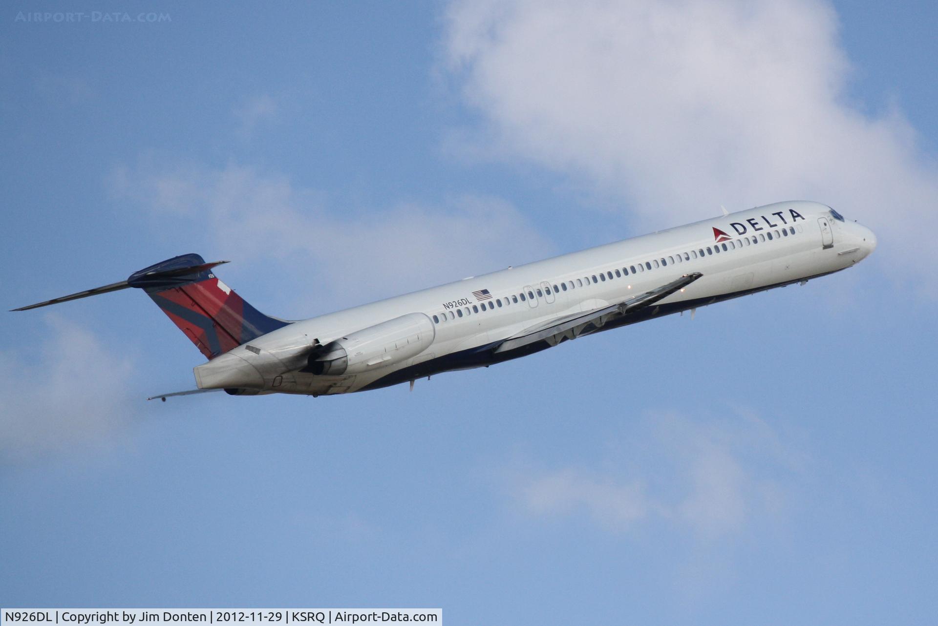 N926DL, 1988 McDonnell Douglas MD-88 C/N 49713, Delta Flight 1671 (N926DL) departs Sarasota-Bradenton International Airport enroute to Hartsfield-Jackson Atlanta International Airport