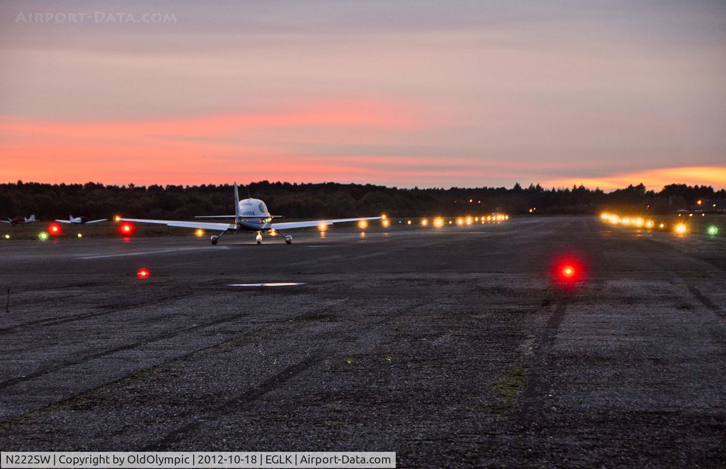 N222SW, 2004 Cirrus SR22 G2 C/N 0977, Evening departure RW25