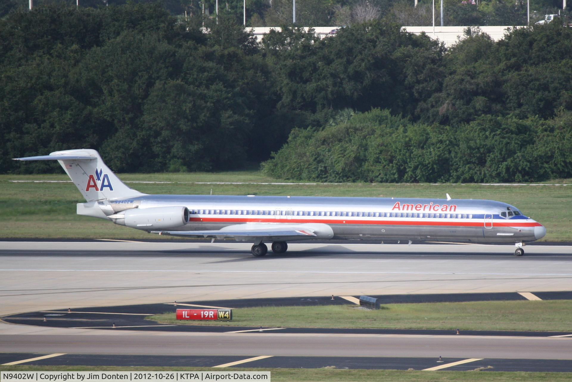 N9402W, 1992 McDonnell Douglas MD-83 (DC-9-83) C/N 53138, American Flight 1603 (N940RW) departs Tampa International Airport enroute to Dallas/Fort Worth International Airport