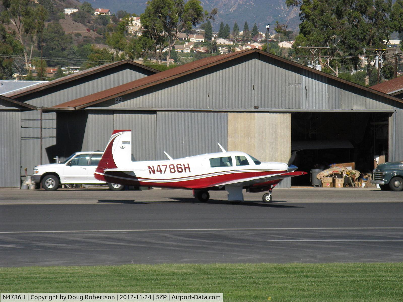 N4786H, 1979 Mooney M20J 201 C/N 24-0876, 1979 Mooney M20J 201, Lycoming IO-360 A&C 200 Hp, taxi back