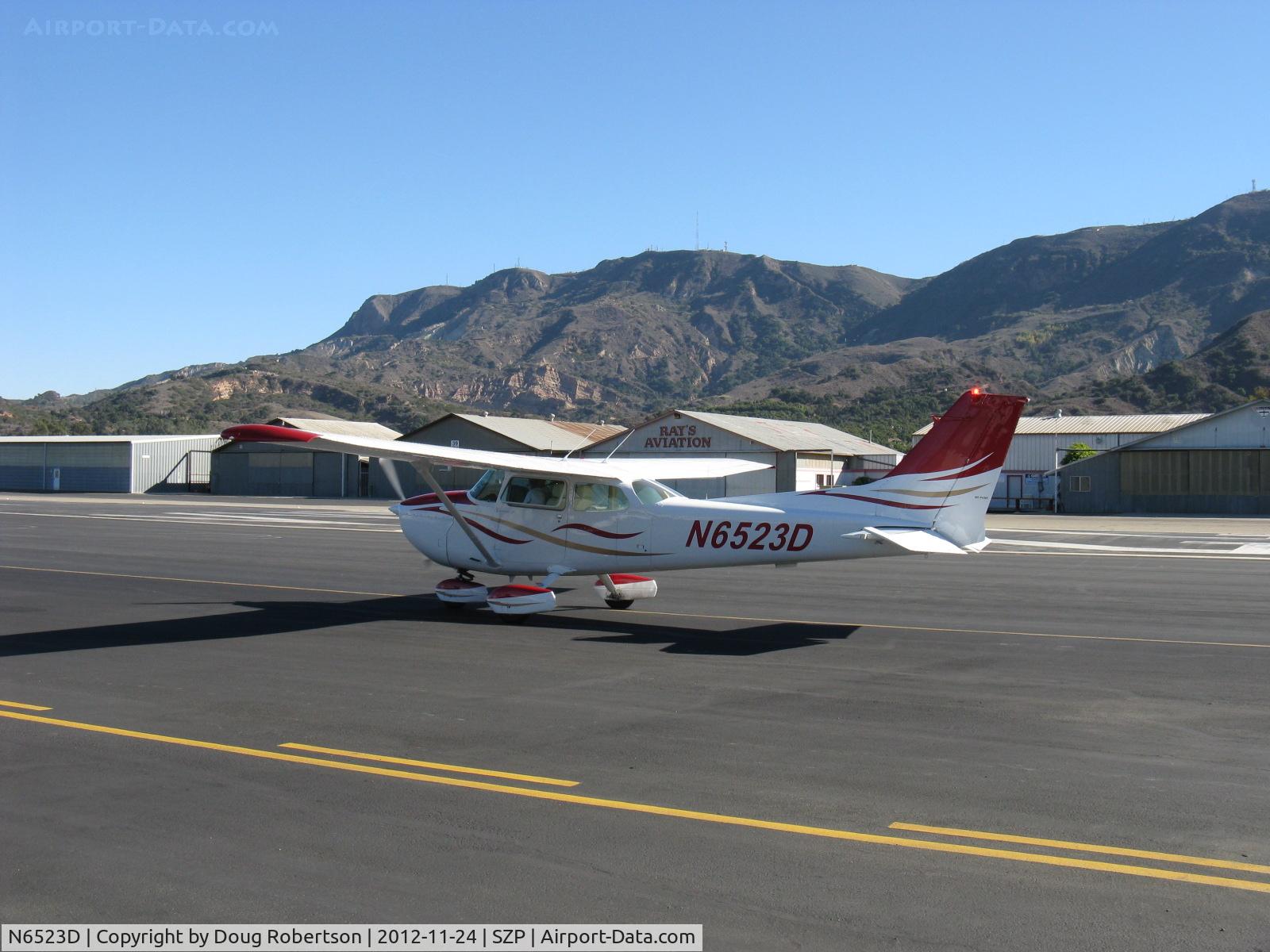 N6523D, 1979 Cessna 172N C/N 17272844, 1979 Cessna 172N, Lycoming O-320-H2AD 160 Hp, taxi