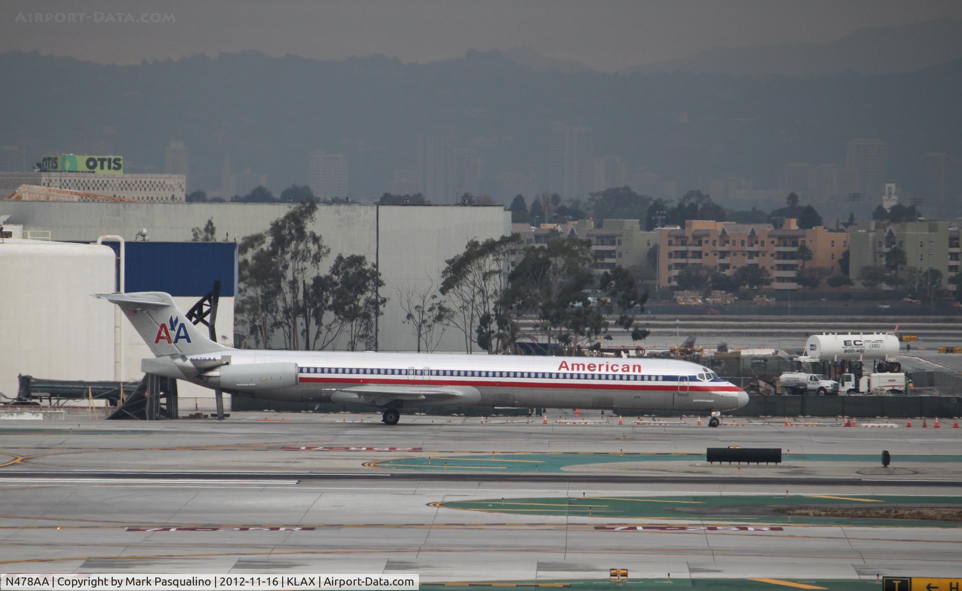 N478AA, 1988 McDonnell Douglas MD-82 (DC-9-82) C/N 49653, MD-82