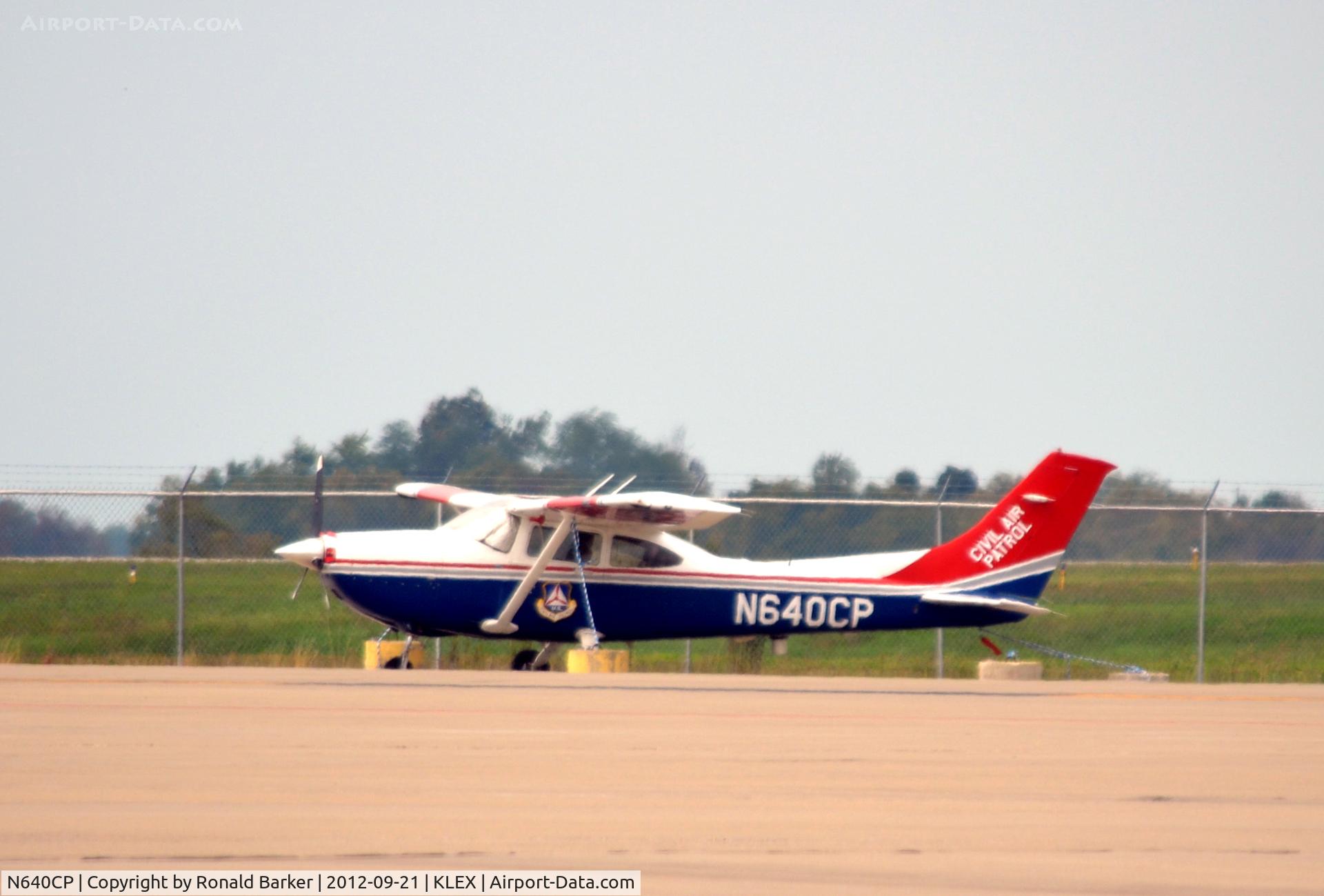 N640CP, 2005 Cessna 182T Skylane C/N 18281518, Lexington