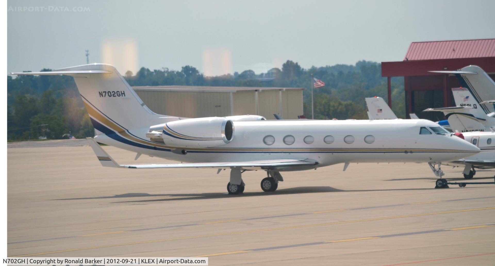 N702GH, 2002 Gulfstream Aerospace G-IV C/N 1497, Lexington
