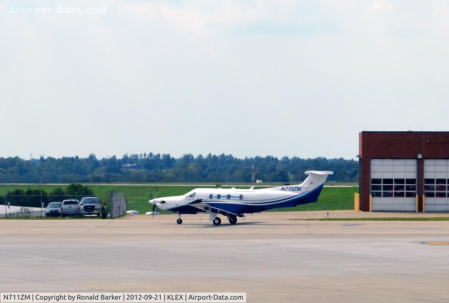 N711ZM, 2010 Pilatus PC-12/47E C/N 1254, Taxi LEX