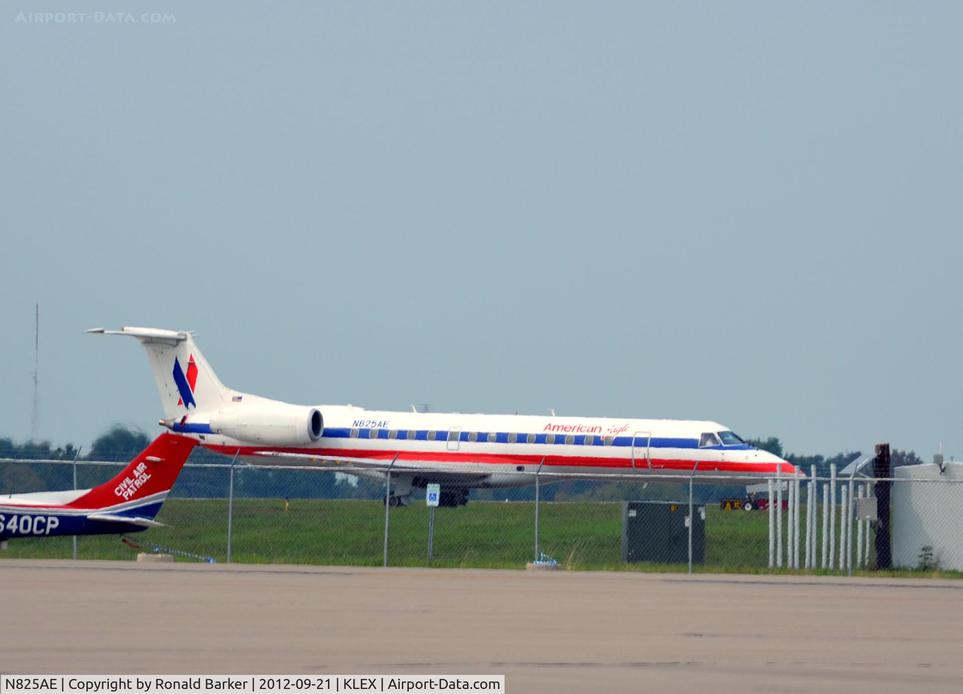 N825AE, 2002 Embraer ERJ-140LR (EMB-135KL) C/N 145589, Taxi LEX