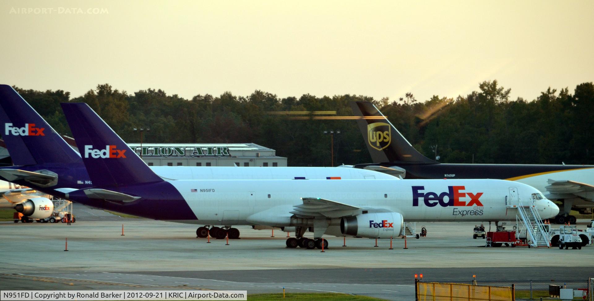 N951FD, 1997 Boeing 757-236 C/N 28665, Richmond