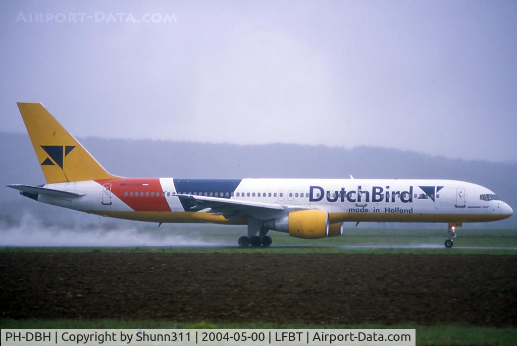 PH-DBH, 1990 Boeing 757-230/SF C/N 24748, Taking off rwy 02 under very bad rainy day...
