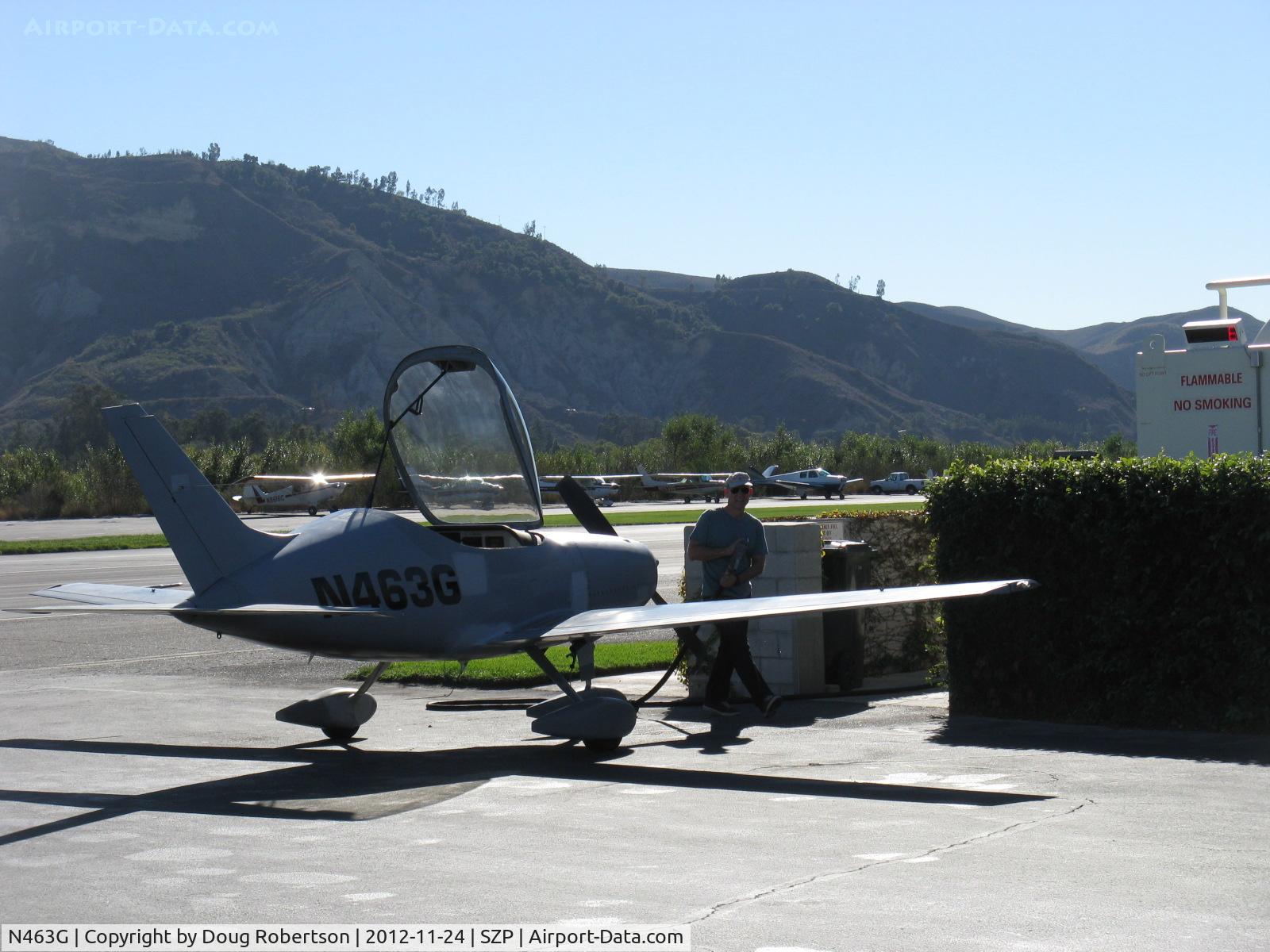 N463G, 2007 Questair Venture C/N 001, 2007 GRIFFIN SPECIAL Questair VENTURE SPIRIT, Continental IO-300-G 310 Hp, fixed-gear version, refueling