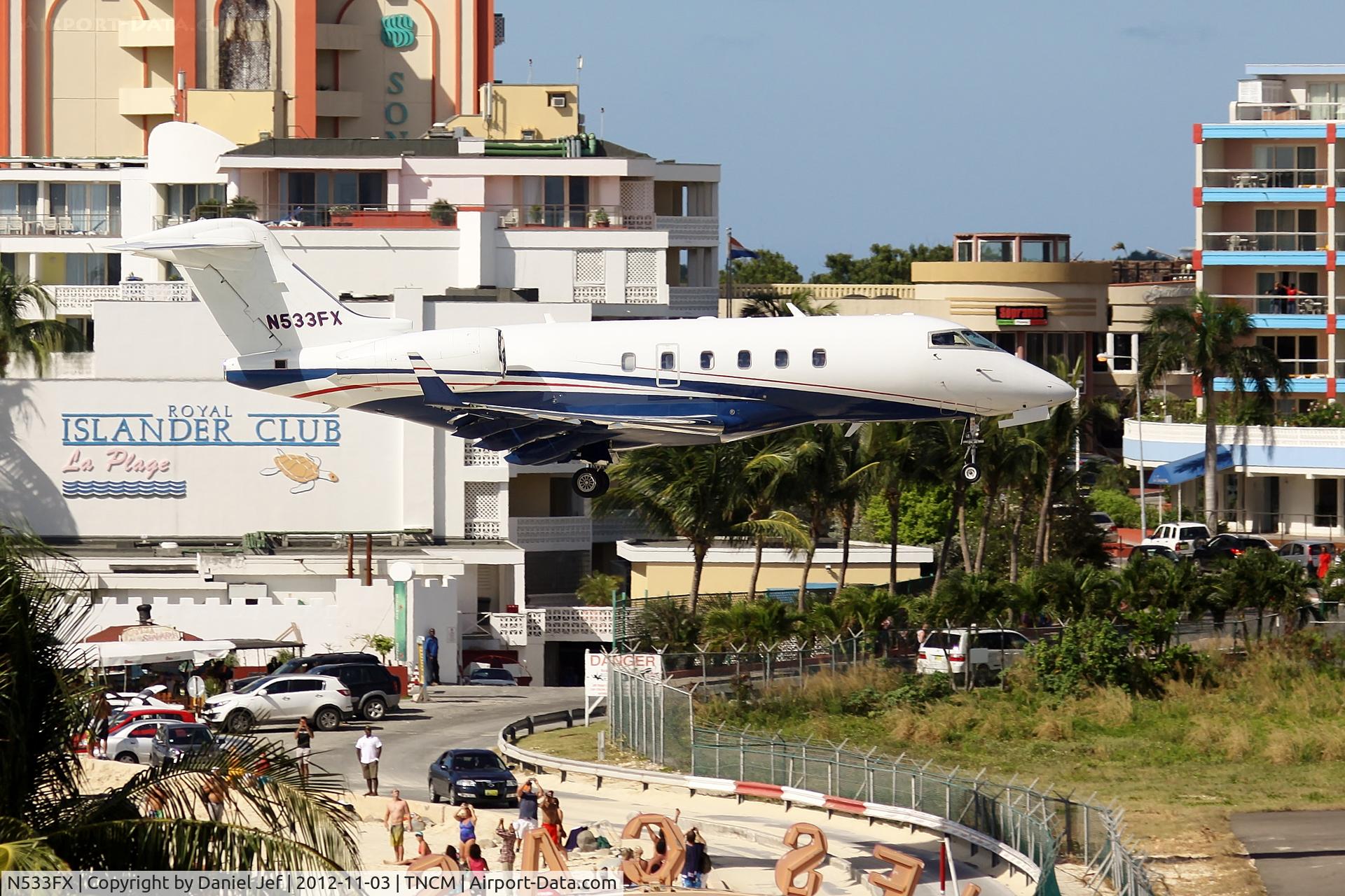 N533FX, 2007 Bombardier Challenger 300 (BD-100-1A10) C/N 20160, N533FX