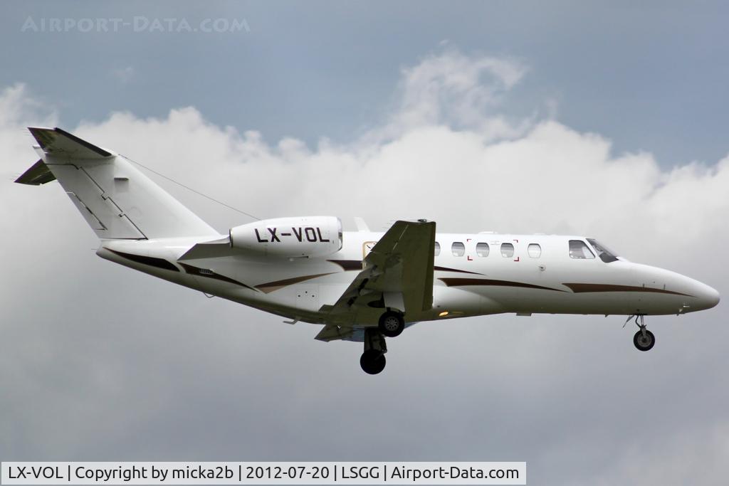 LX-VOL, 2007 Cessna 525A CitationJet CJ2+ C/N 525A-0341, Landing