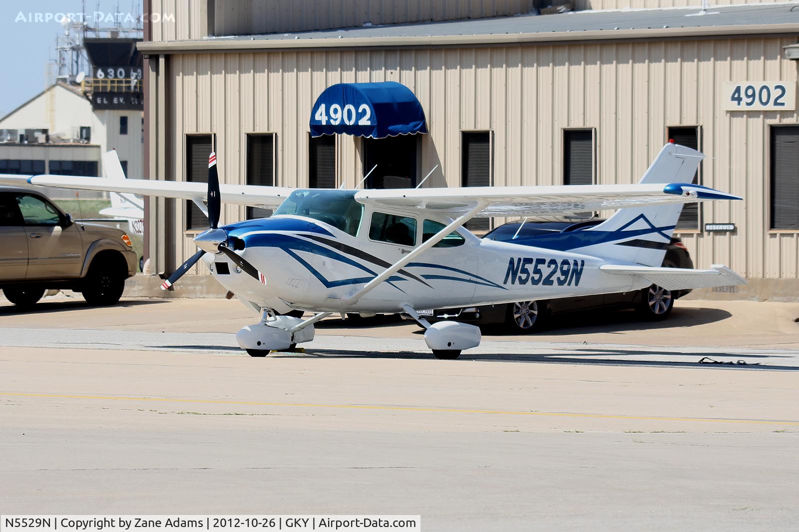 N5529N, 1980 Cessna 182R Skylane C/N 18267771, At Arlington Municipal Airport - Arlington, TX