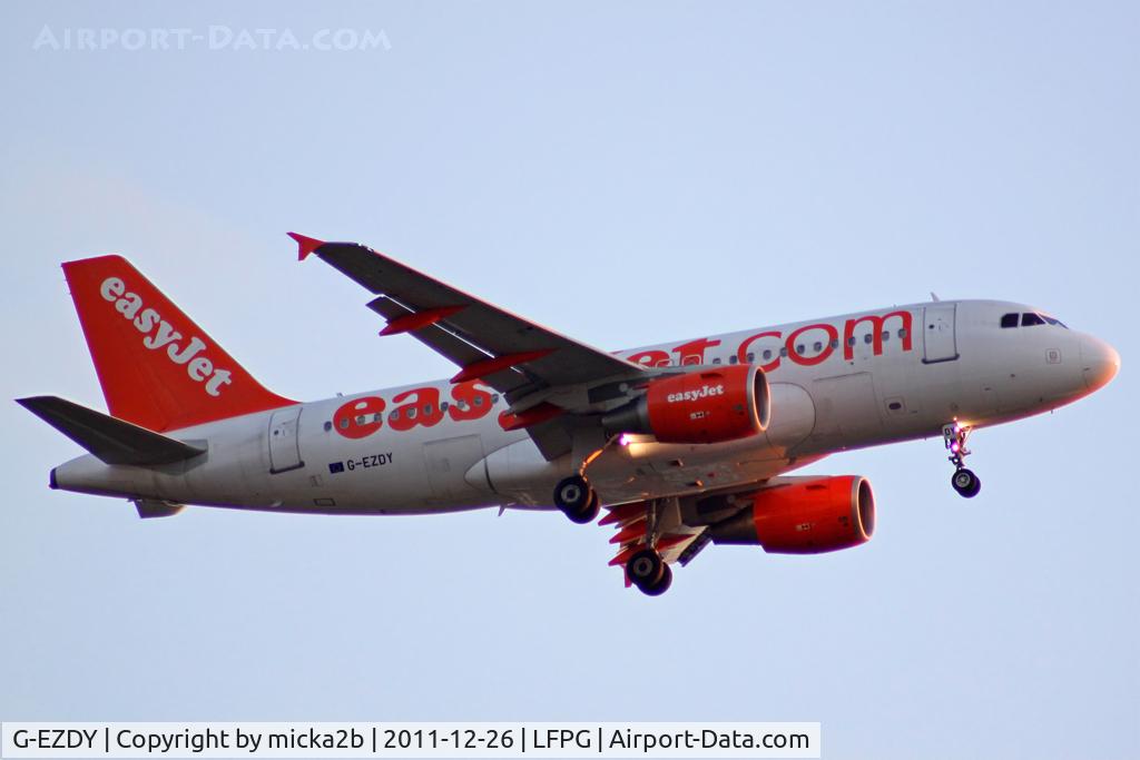 G-EZDY, 2008 Airbus A319-111 C/N 3763, Landing