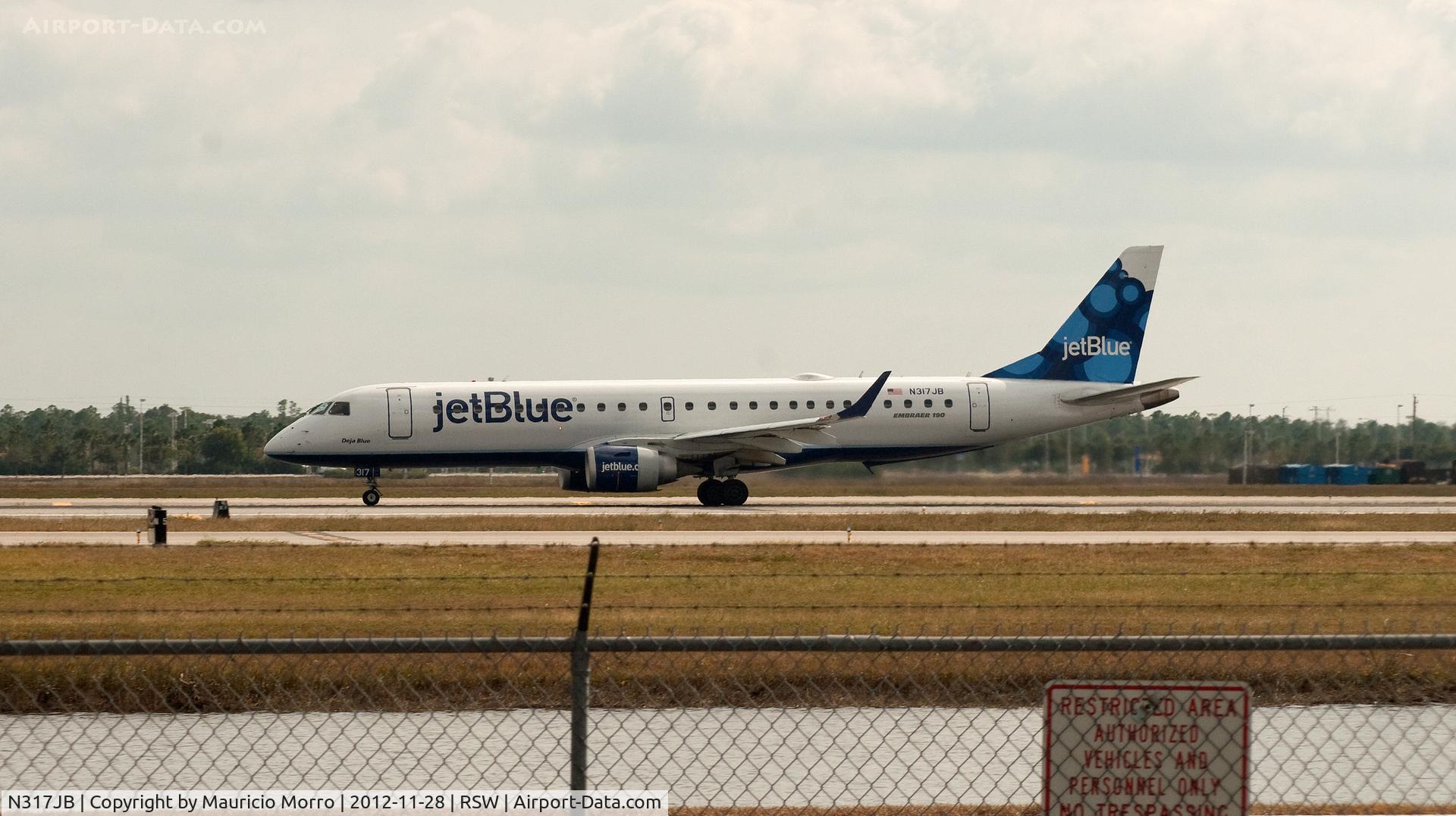 N317JB, 2010 Embraer ERJ-190-100 IGW 190AR C/N 19000363, RWY 6